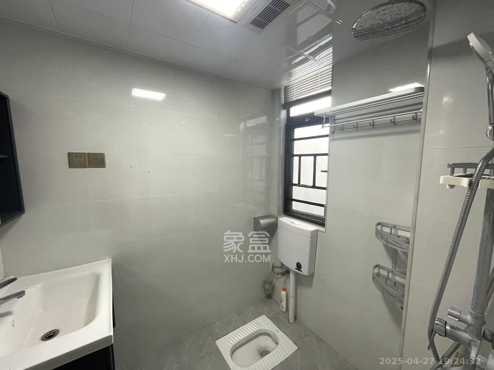 嘉雨兴园  2室1厅1卫   2900.00元/月室内图