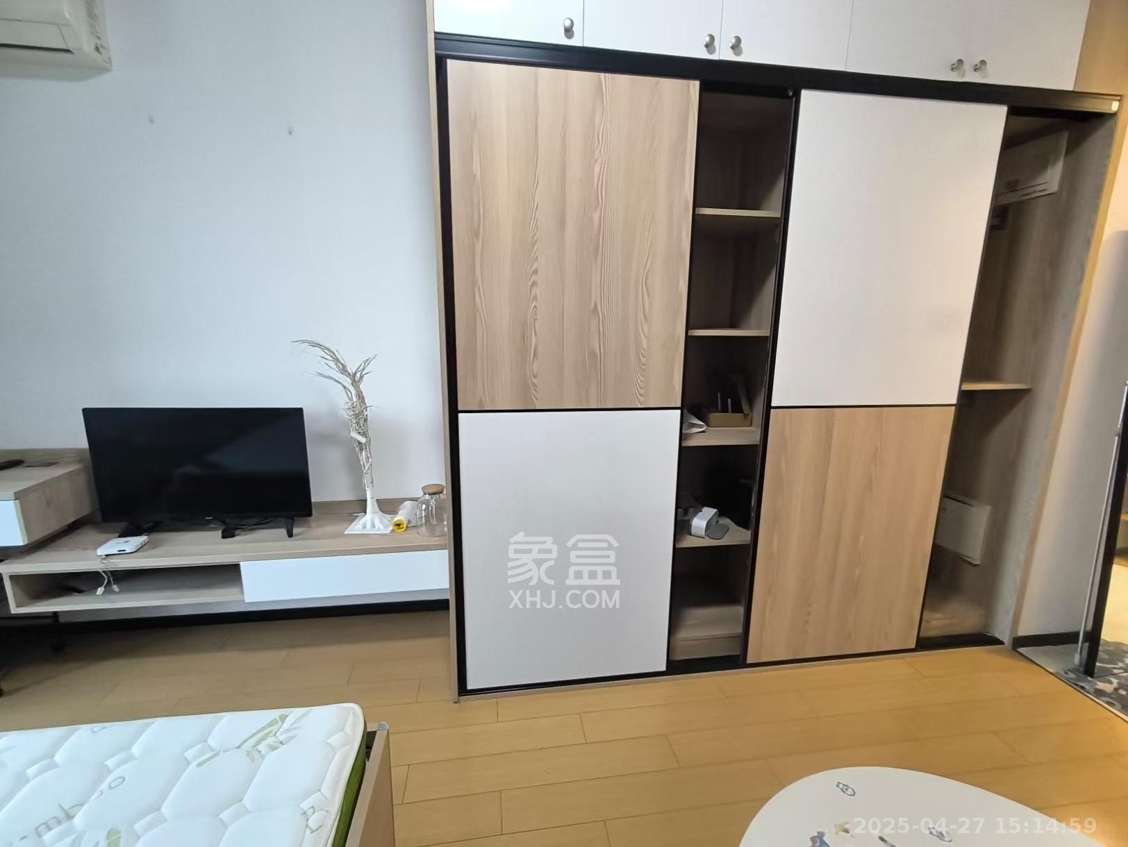 中海新城熙岸（中信新城五期）  1室1厅1卫   1200.00元/月室内图