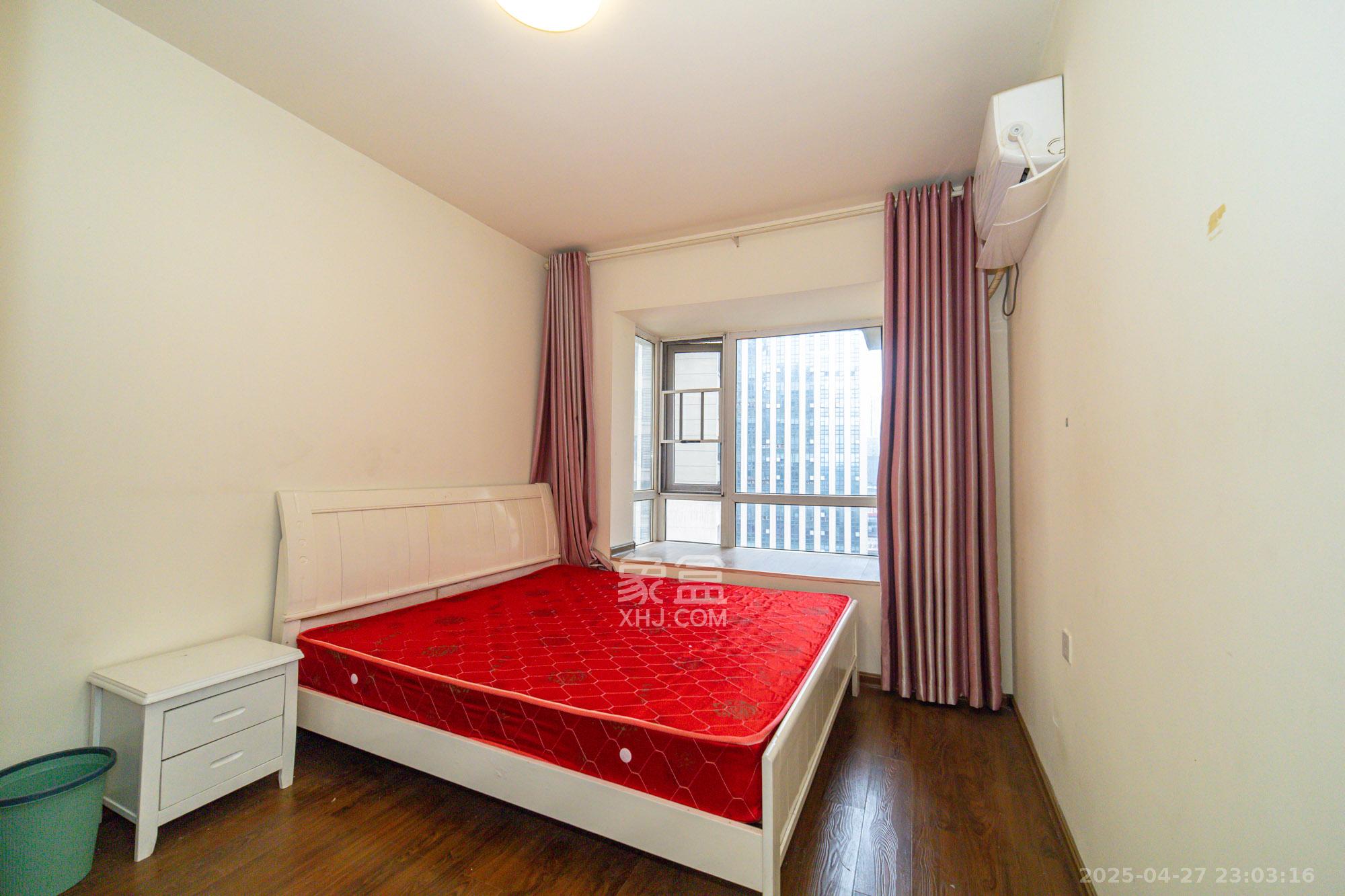 金科时代中心 2室1厅1卫 52.0万 金科时代中心 2室1厅1卫 52.0万卧室