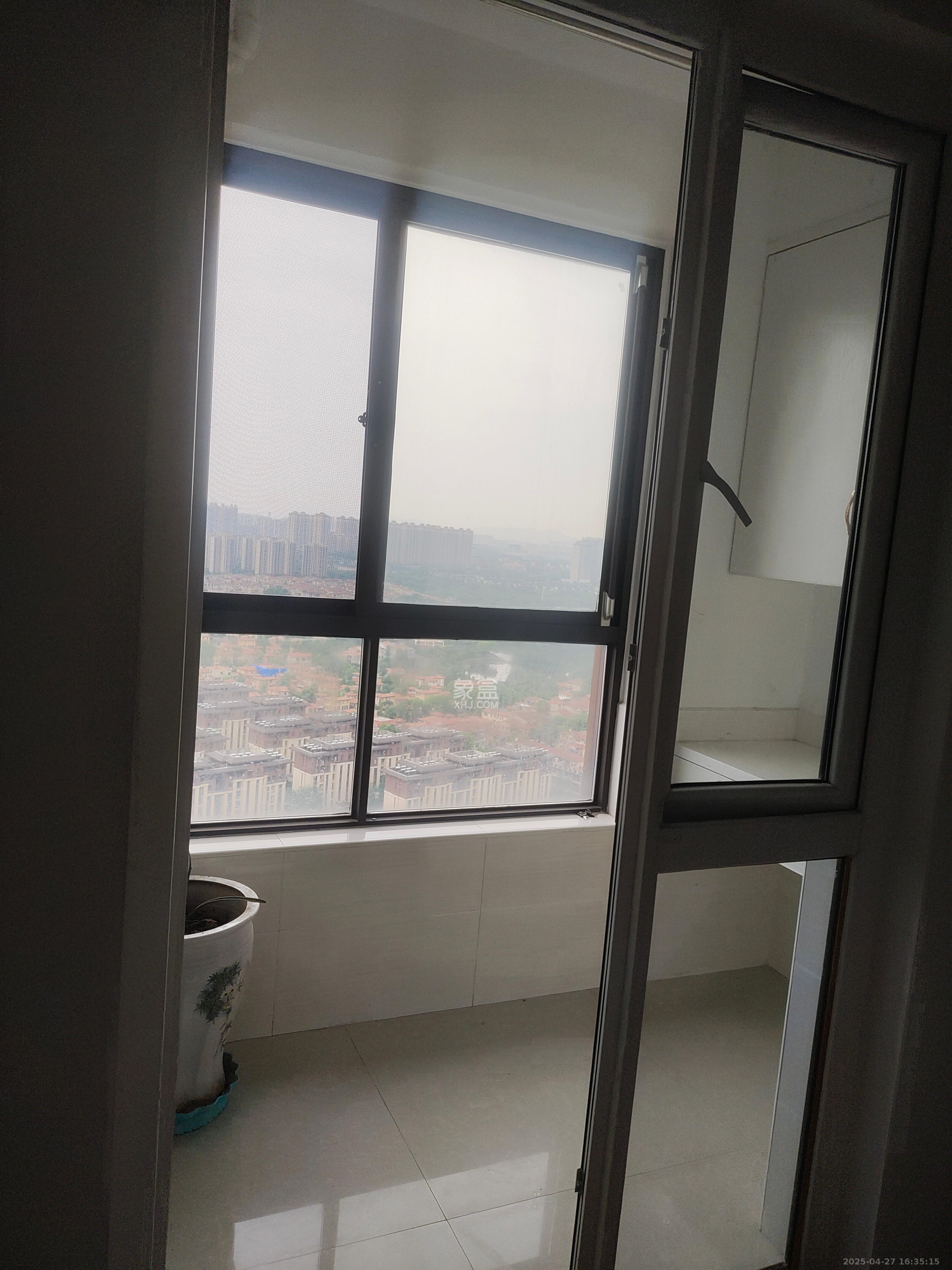 金地三千府(金地湖山樾、金地自在城) 2室2厅2卫 1600.0元/月 金地三千府(金地湖山樾、金地自在城) 2室2厅2卫 1600.0元/月室内图