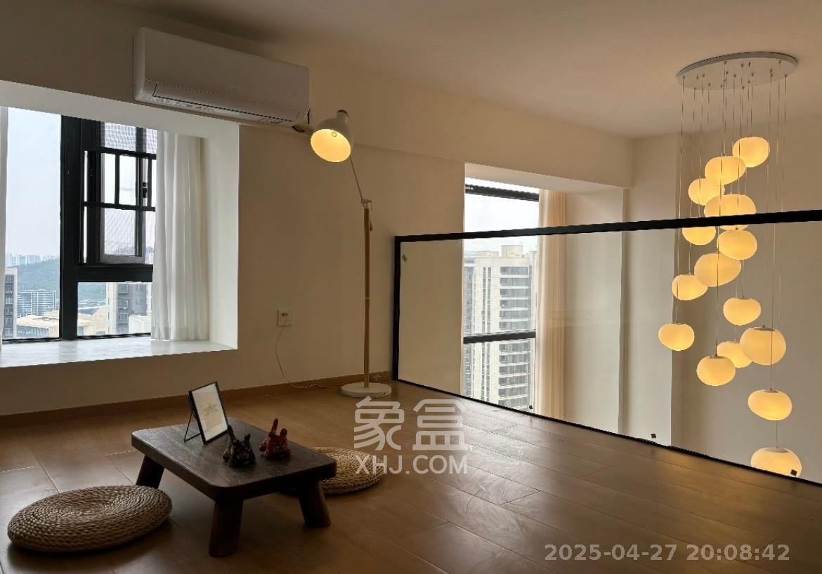 越秀悦湖台  2室1厅1卫    2400.0元/月