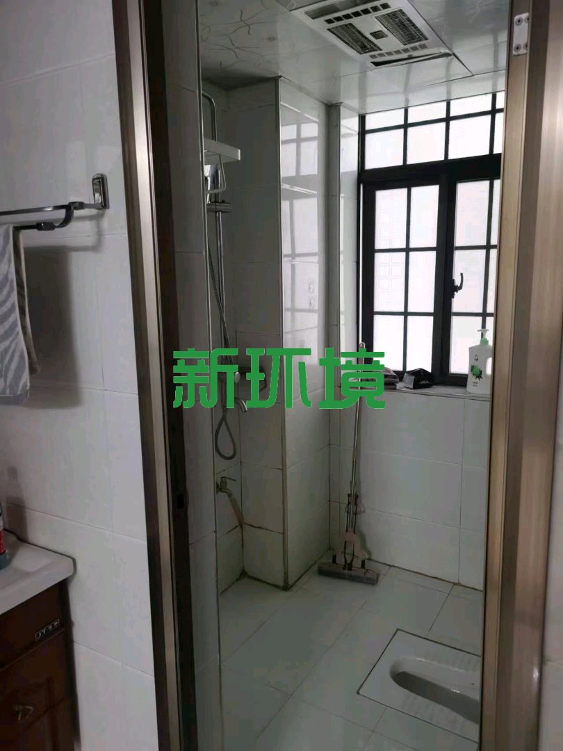 逸臣广场  2室2厅1卫   1700.00元/月室内图1
