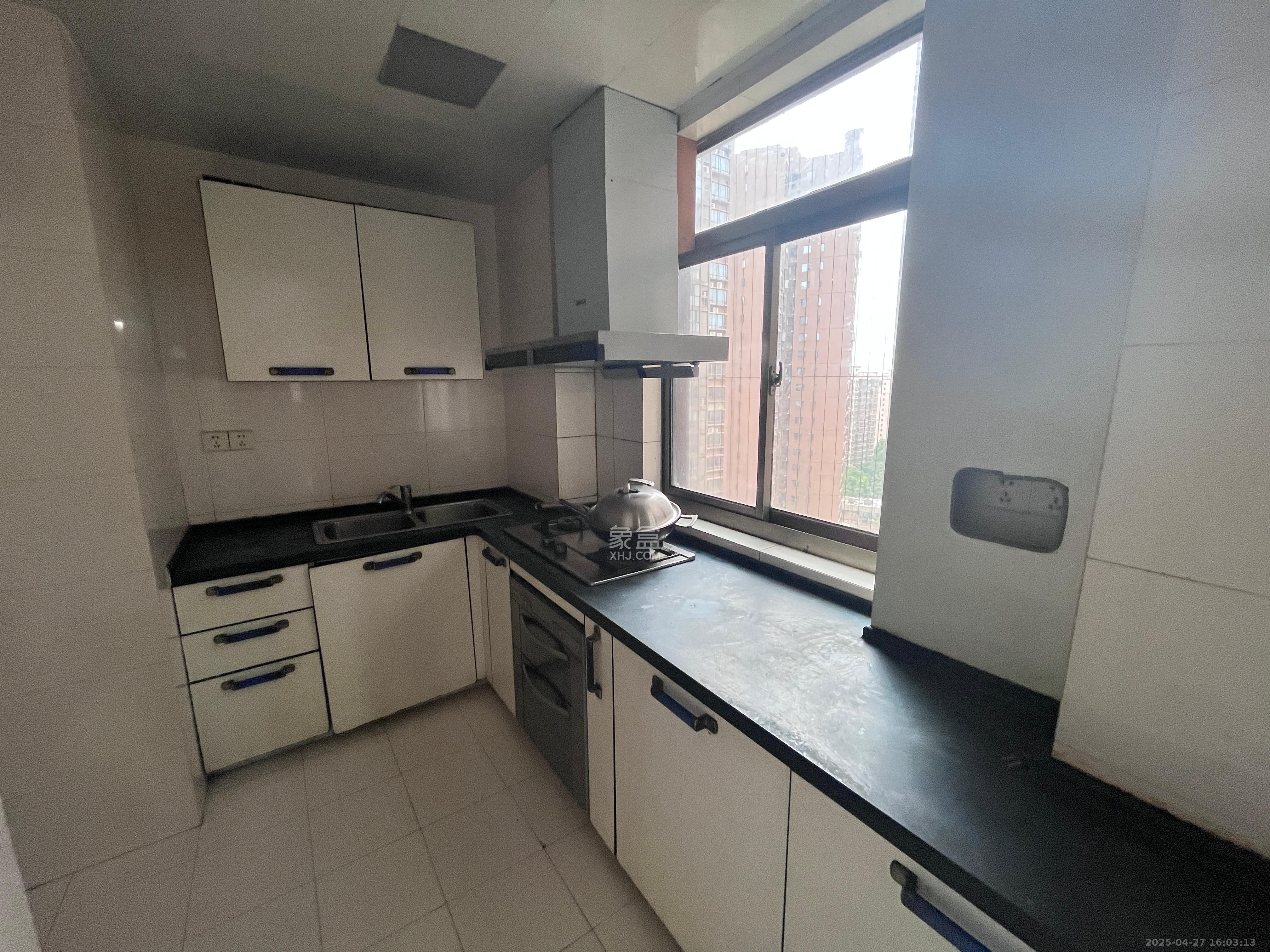 富兴嘉城（富兴汇中央）  4室2厅2卫    3000.0元/月室内图