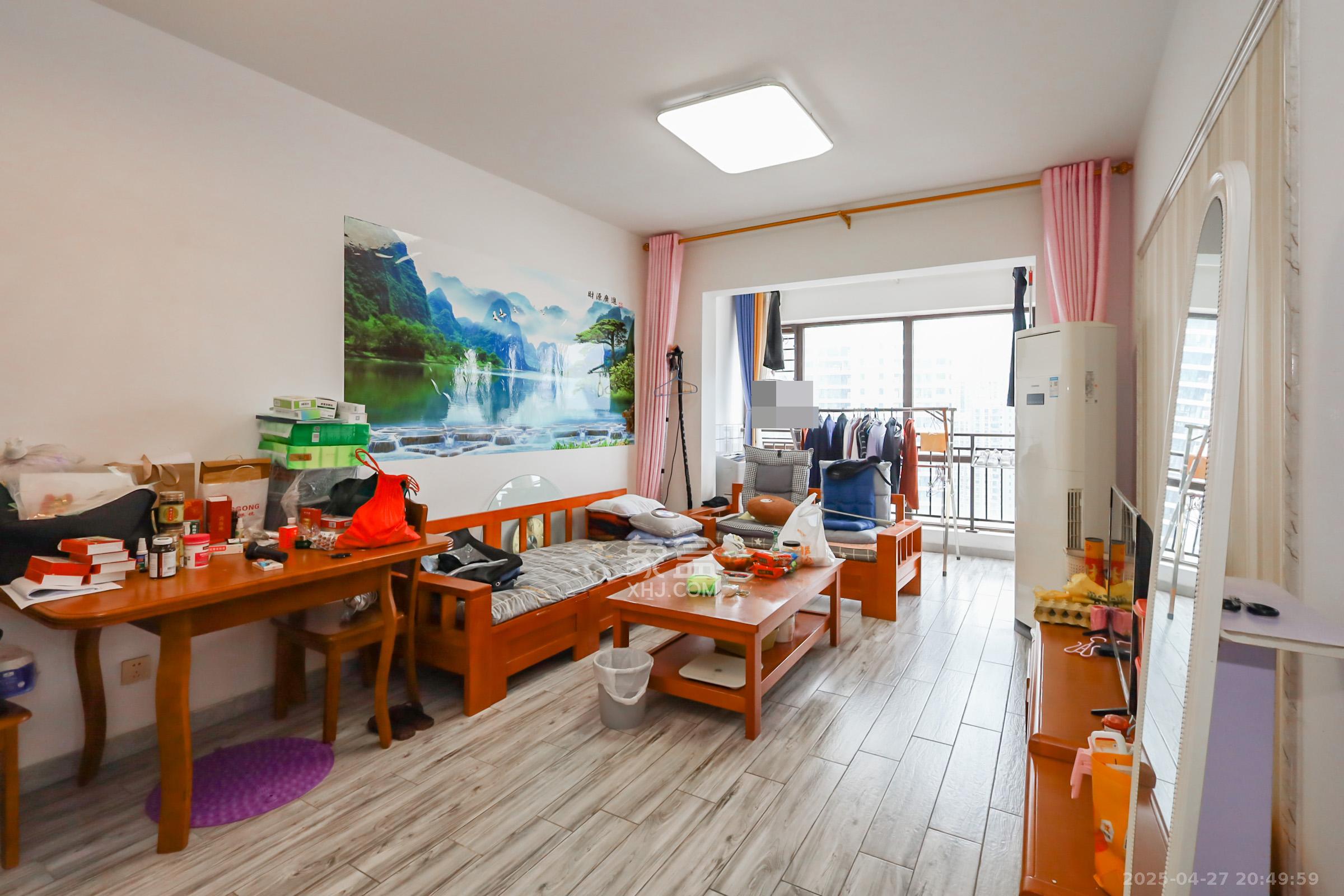 保利西海岸B区  3室2厅1卫   159.00万客厅