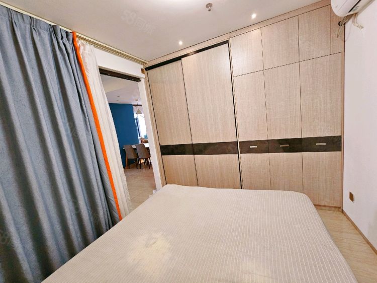 海航豪庭北苑  1室1厅1卫   3200.00元/月室内图