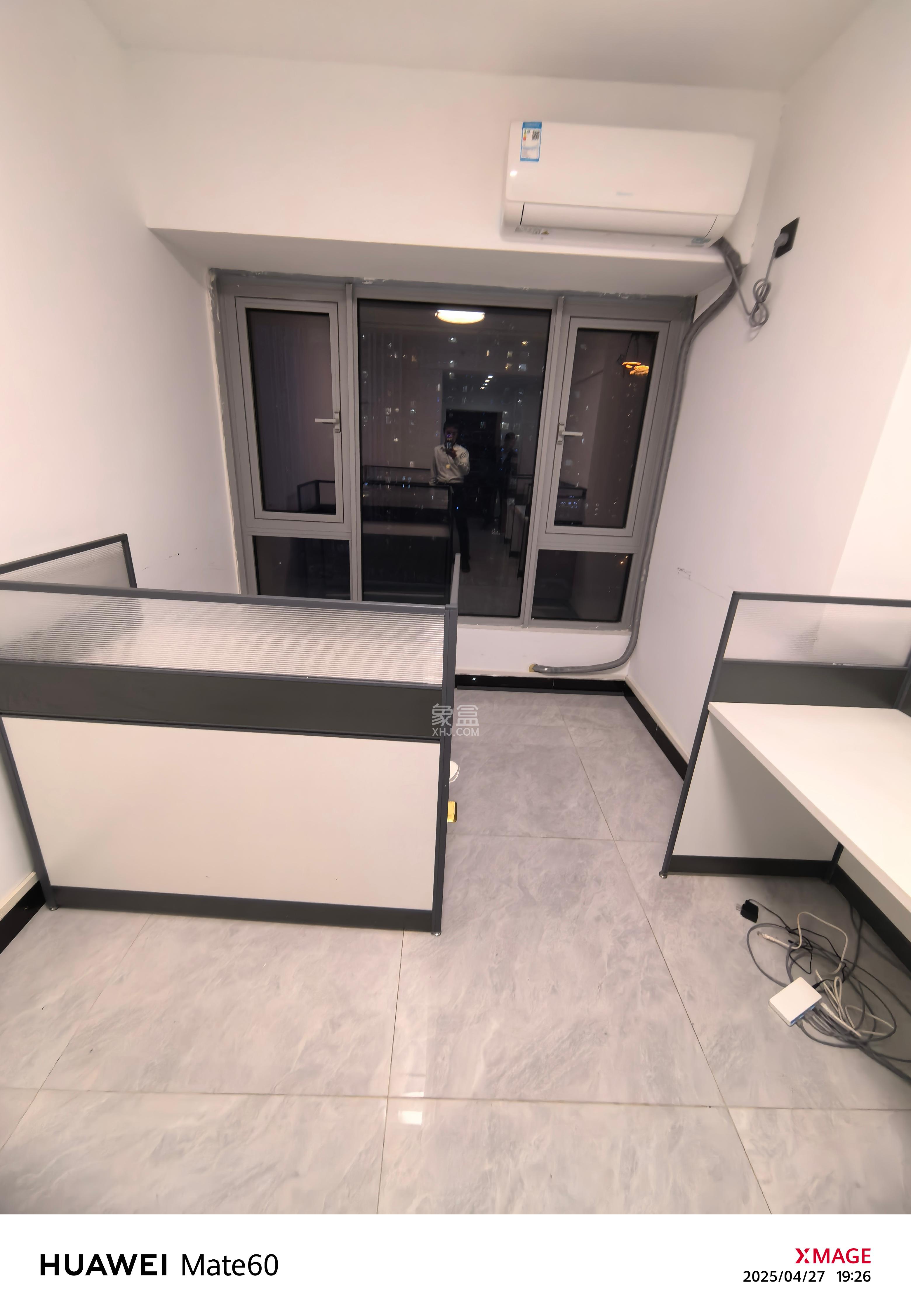 保利天禧EF区  1室1厅1卫    1600.0元/月 保利天禧EF区  1室1厅1卫    1600.0元/月室内图