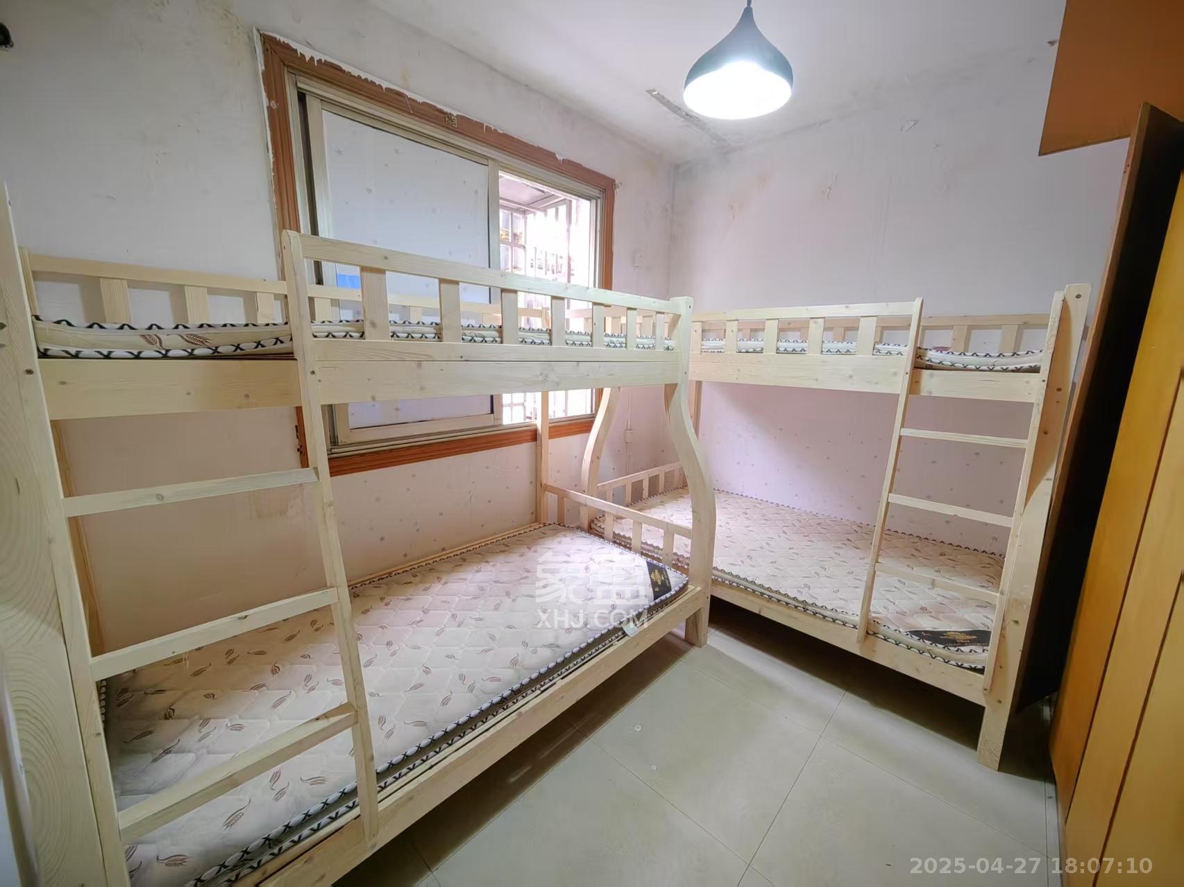 城南路散盘  7室1厅2卫    2800.0元/月 城南路散盘  7室1厅2卫    2800.0元/月室内图