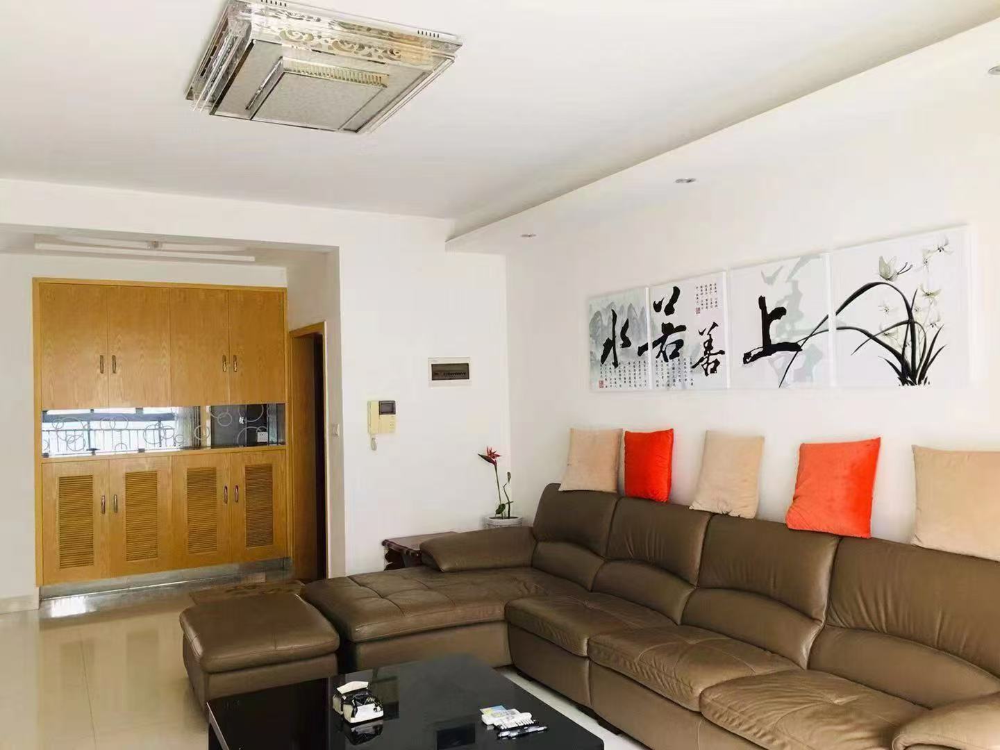 雁城蓝天 3室2厅1卫 1600.0元/月 雁城蓝天 3室2厅1卫 1600.0元/月室内图