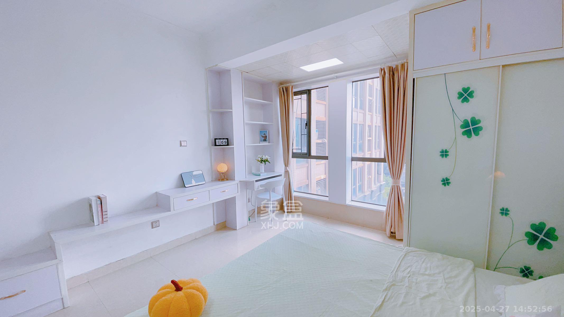 万象凯旋湾  1室1厅1卫    1700.0元/月 万象凯旋湾  1室1厅1卫    1700.0元/月室内图