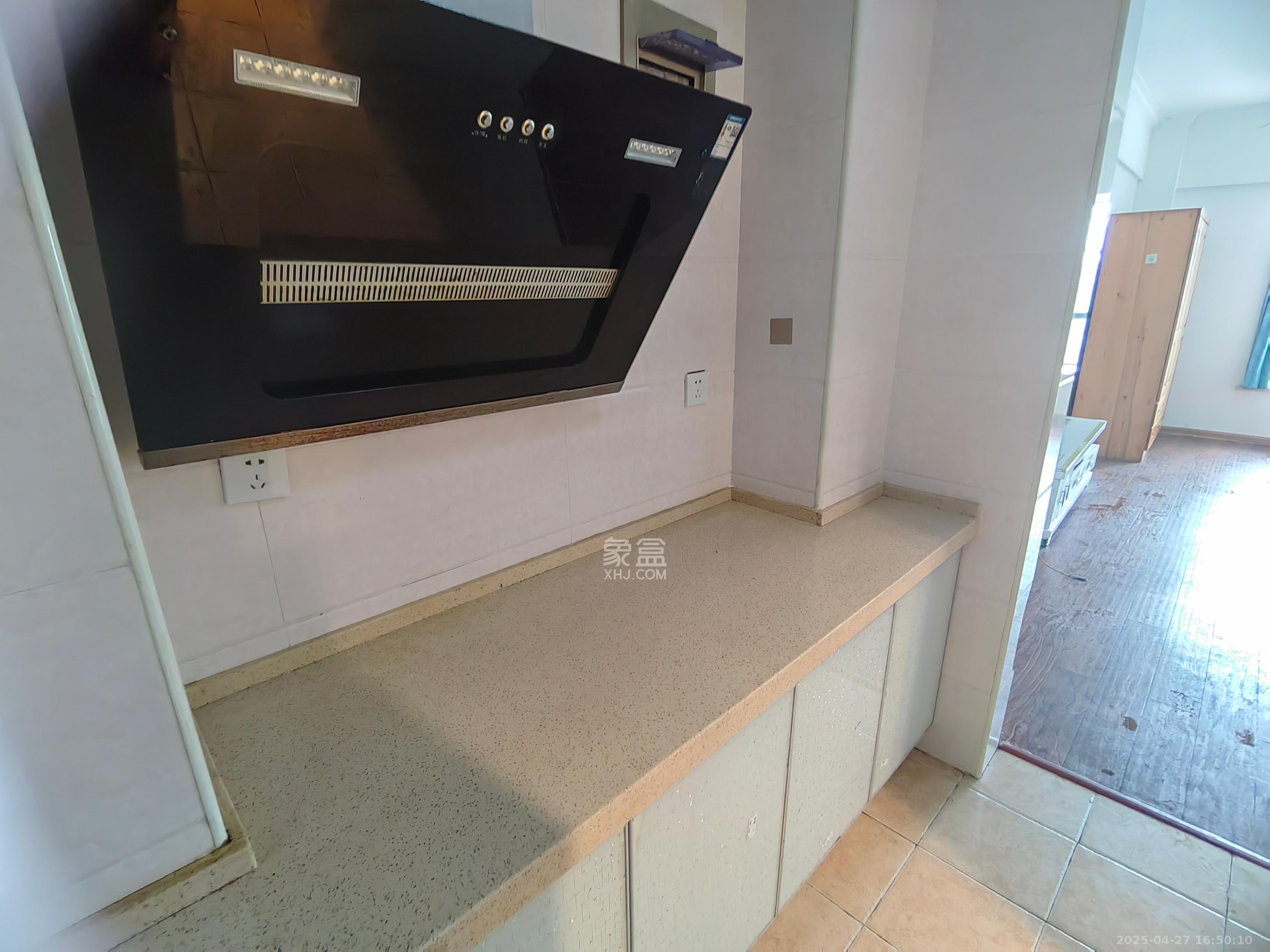 世纪桃花苑 1室0厅1卫 1200.0元/月 世纪桃花苑 1室0厅1卫 1200.0元/月室内图