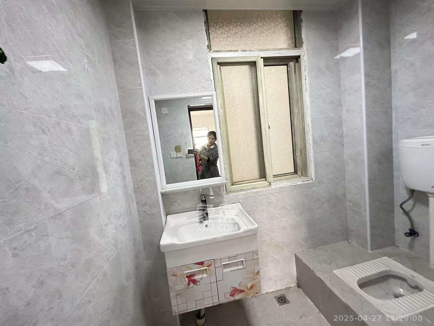 冠华槟榔园  4室1厅3卫    53.0万 冠华槟榔园  4室1厅3卫    53.0万室内图