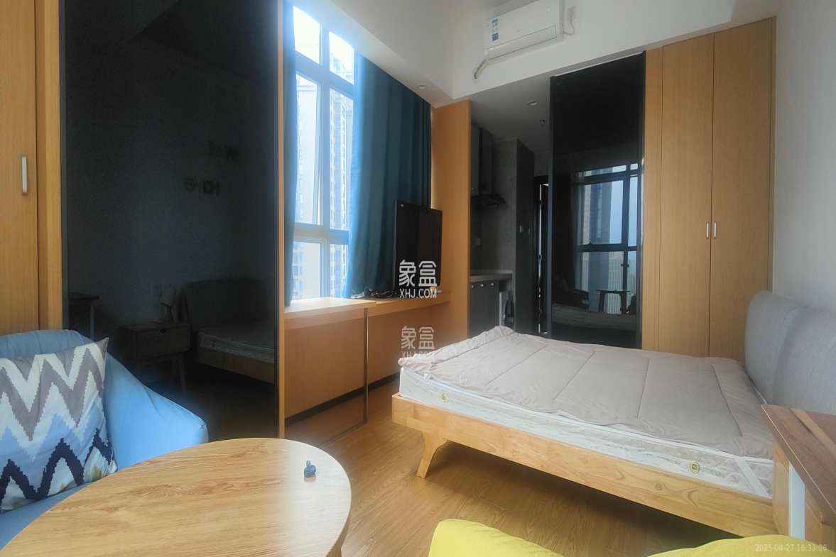 紫鑫御湖湾 1室1厅1卫 1100.0元/月 紫鑫御湖湾 1室1厅1卫 1100.0元/月室内图