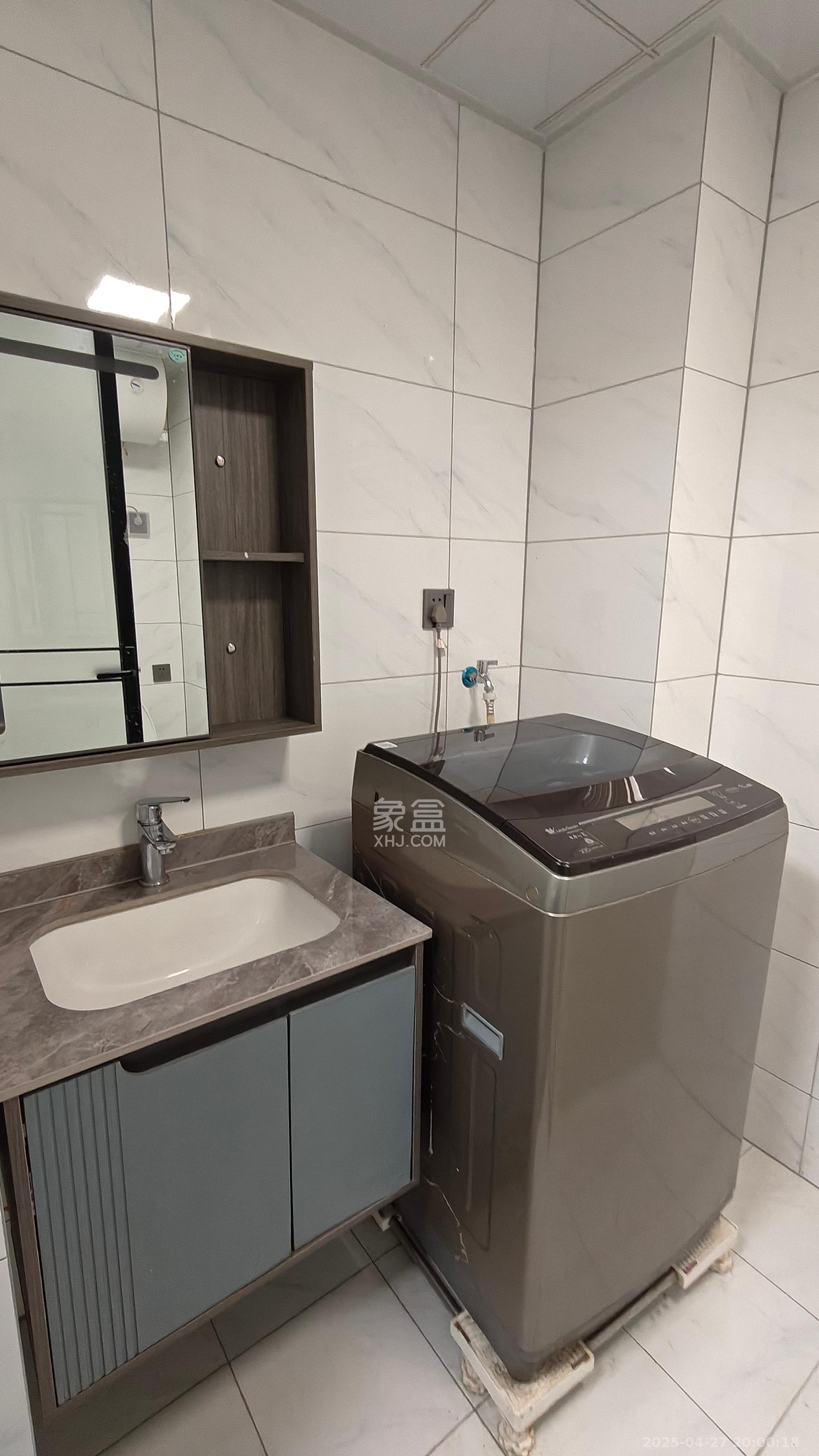 长房东旭国际  1室1厅1卫   1600.00元/月室内图