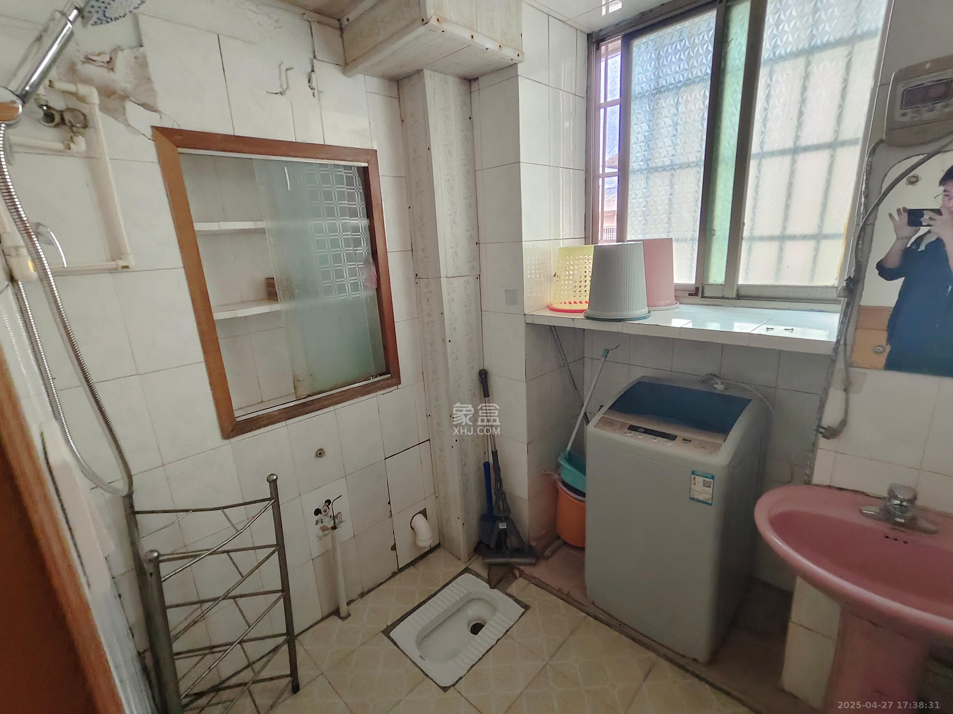 美丽四合院  3室1厅1卫    1650.0元/月 美丽四合院  3室1厅1卫    1650.0元/月室内图