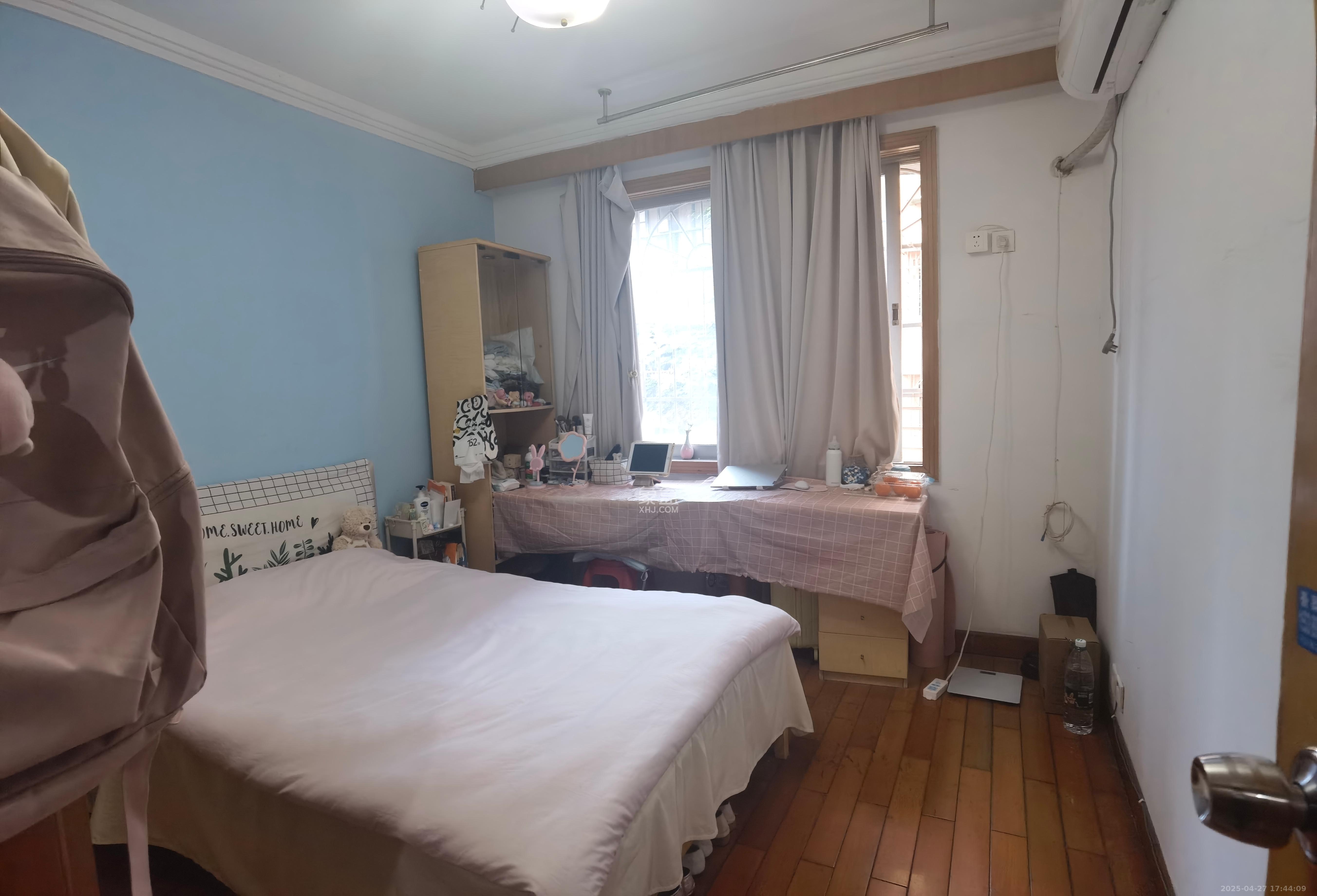 兴汉门公寓  4室2厅1卫   3600.00元/月室内图
