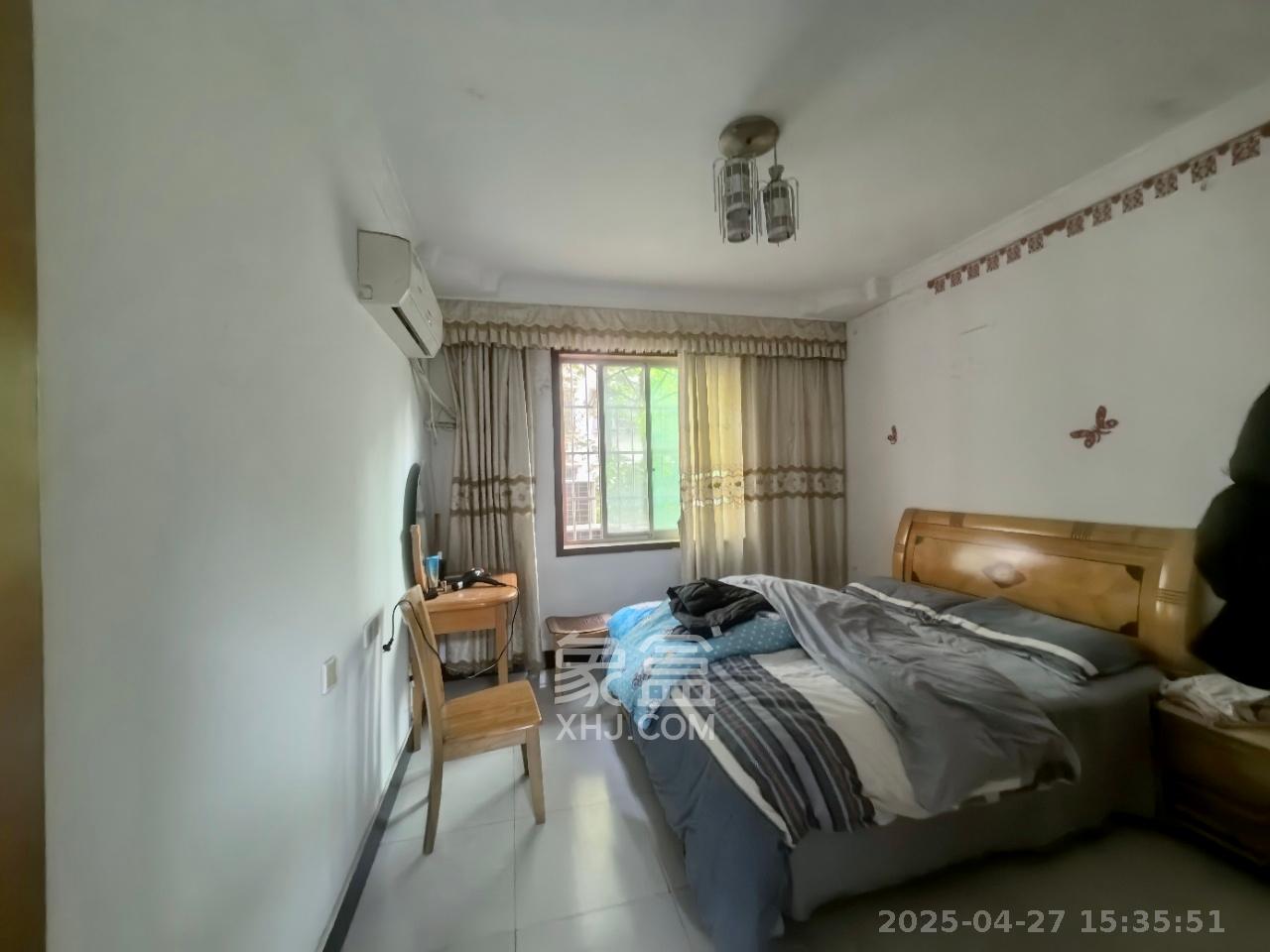中南汽车世界  2室2厅1卫   1350.00元/月室内图