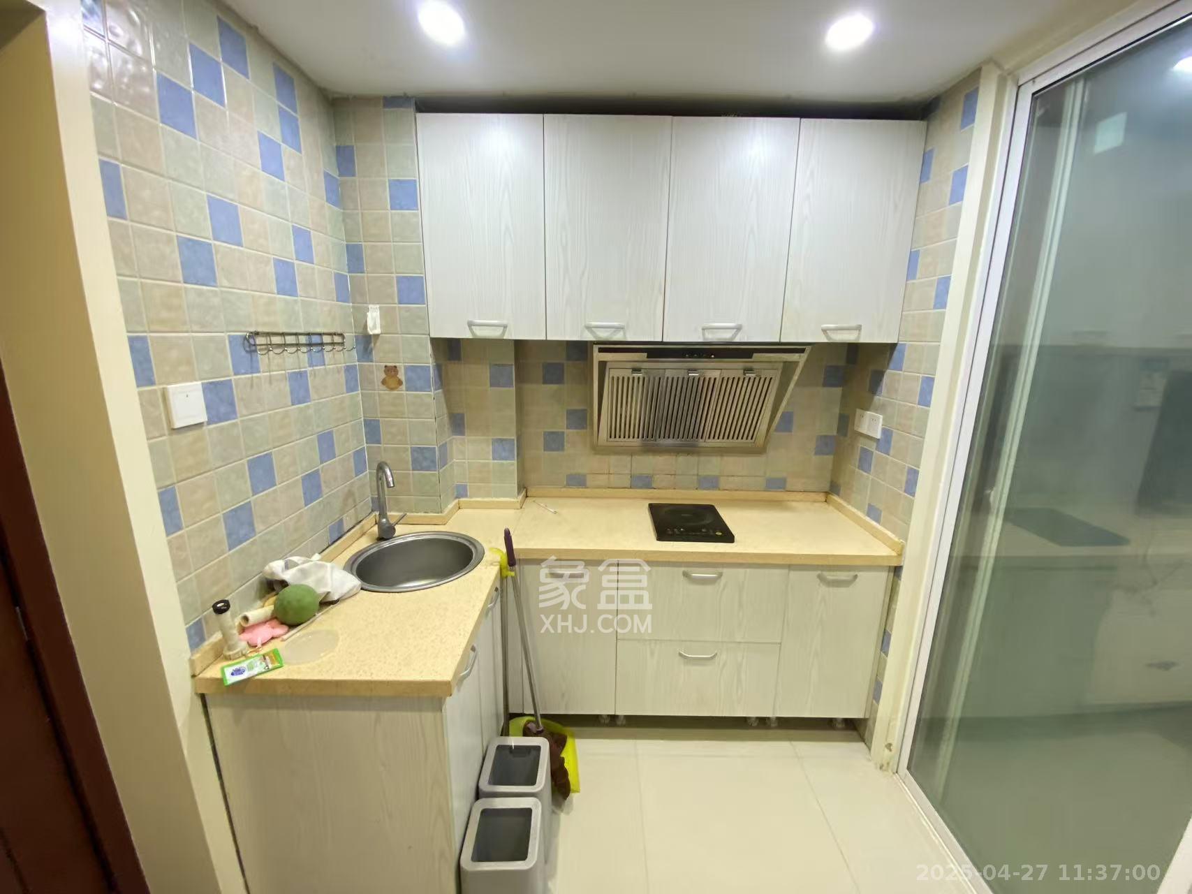 巧克力空间（建鸿达现代大厦）  1室1厅1卫   1550.00元/月室内图