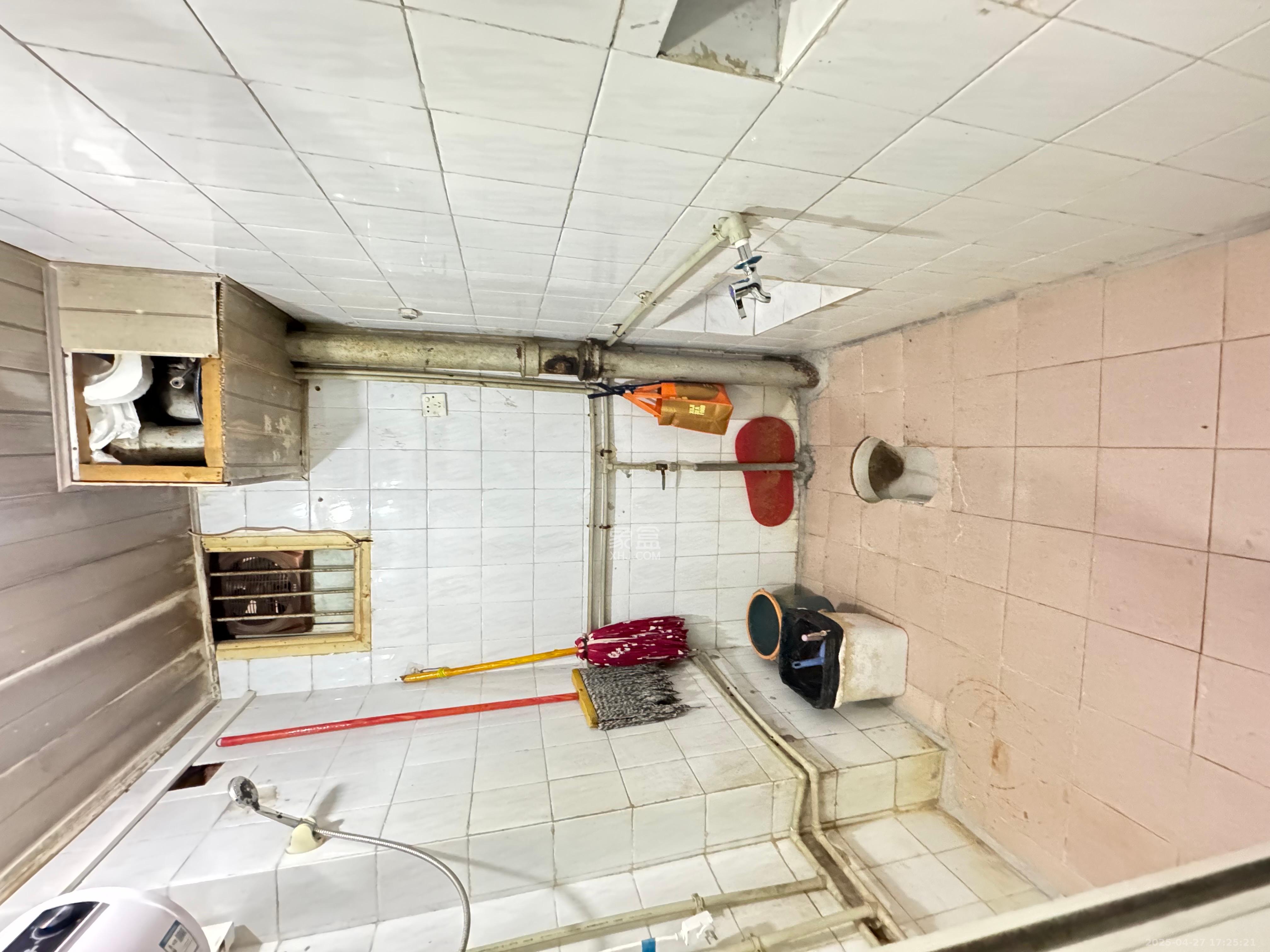 燕山街社区 3室1厅0卫 1600.0元/月 燕山街社区 3室1厅0卫 1600.0元/月室内图