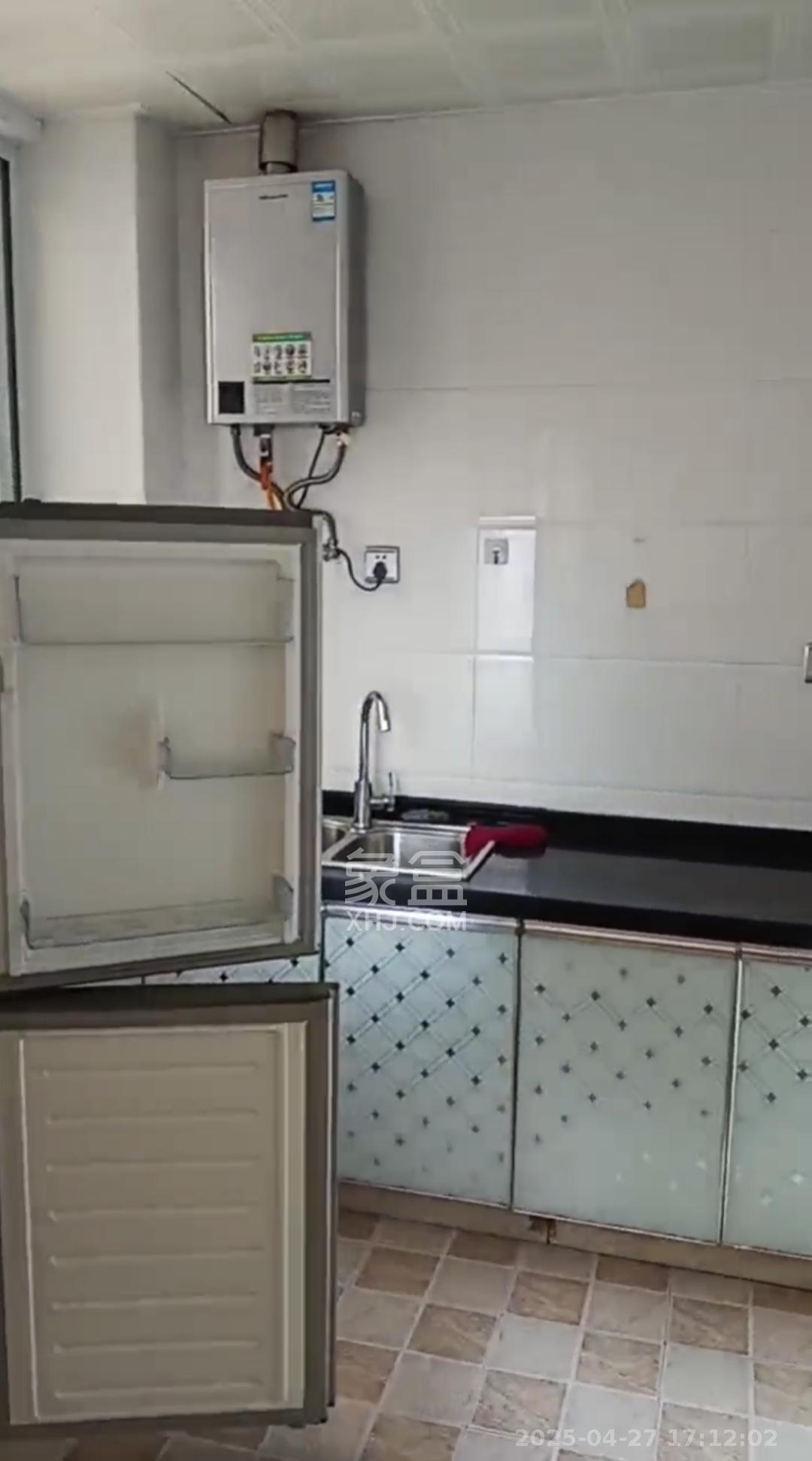 和沁园  2室2厅1卫    1800.0元/月 和沁园  2室2厅1卫    1800.0元/月室内图