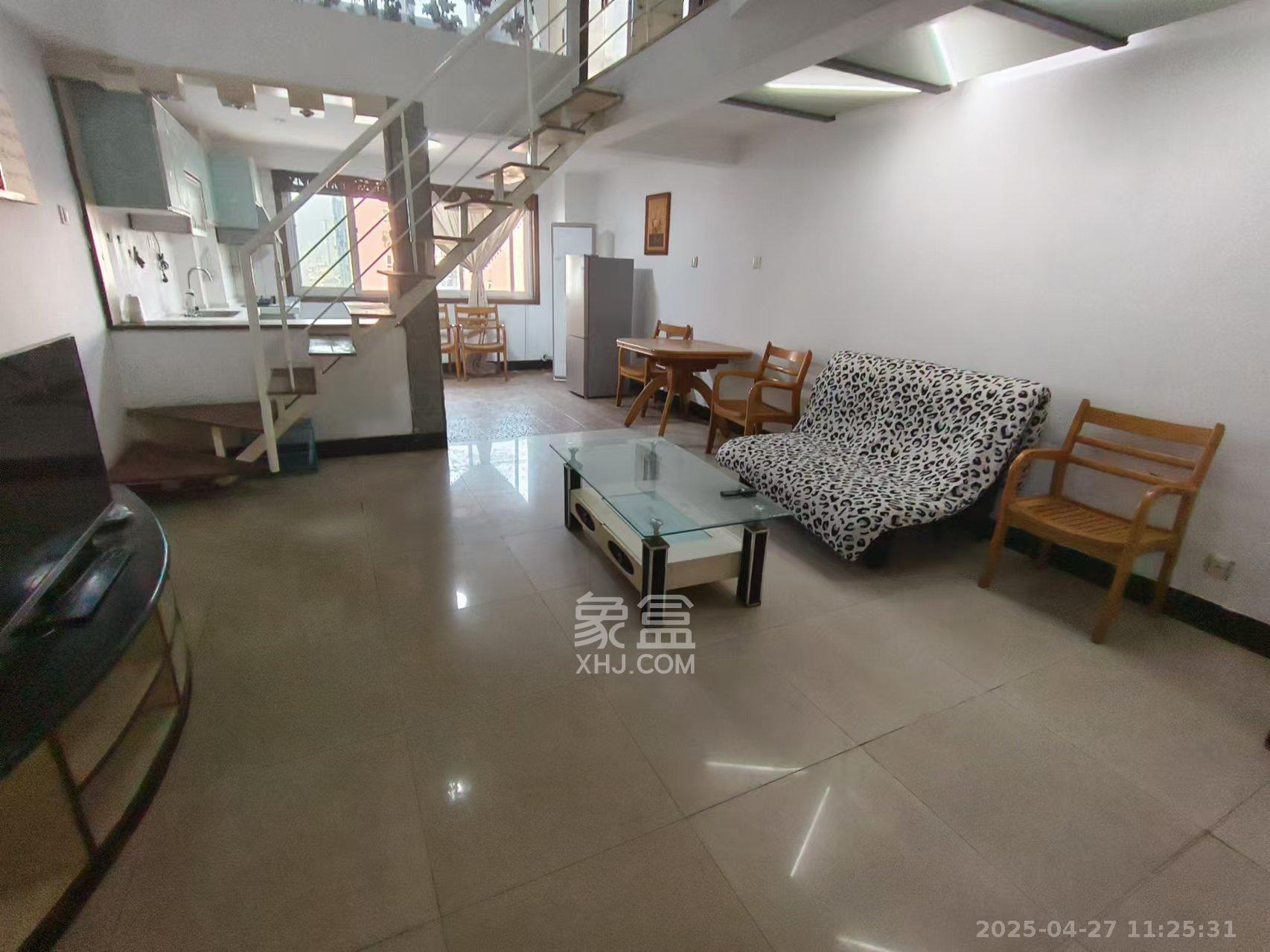 君临天厦 2室1厅1卫 3500.0元/月 君临天厦 2室1厅1卫 3500.0元/月室内图