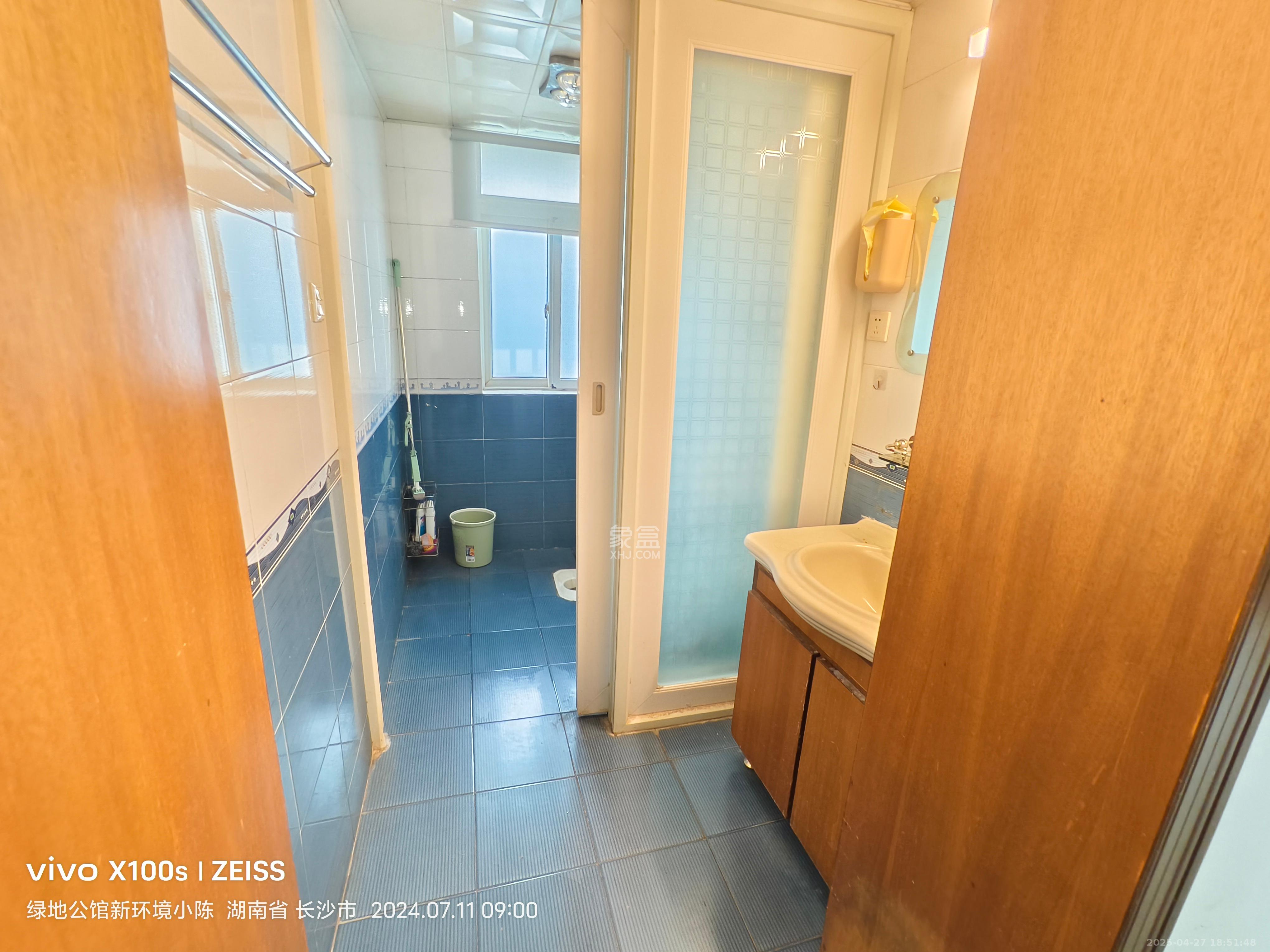 中天佳園  3室2廳2衛(wèi)   1650.00元/月室內(nèi)圖