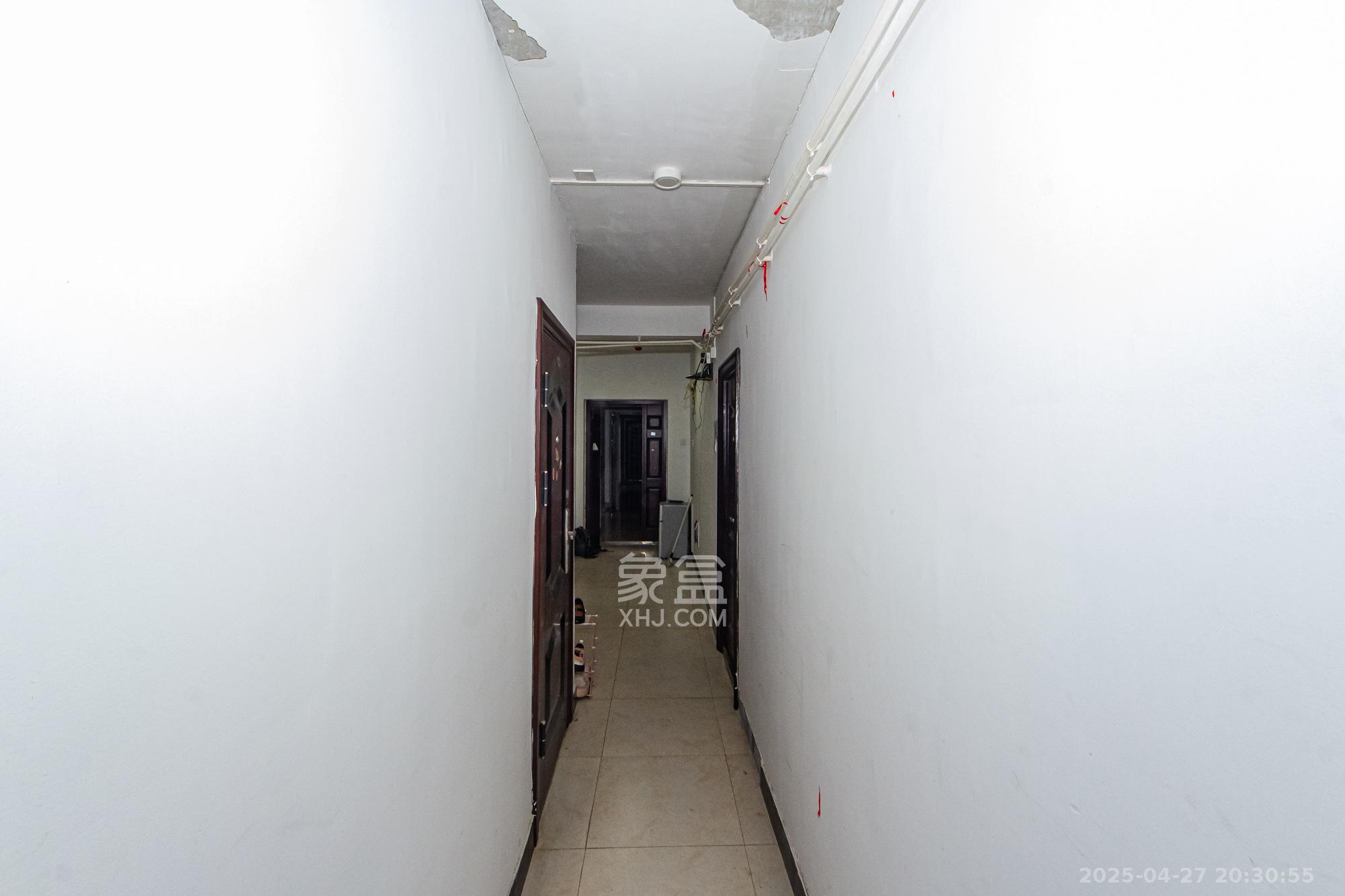 北辰三角洲E4区 4室2厅2卫 152.8万 北辰三角洲E4区 4室2厅2卫 152.8万客厅