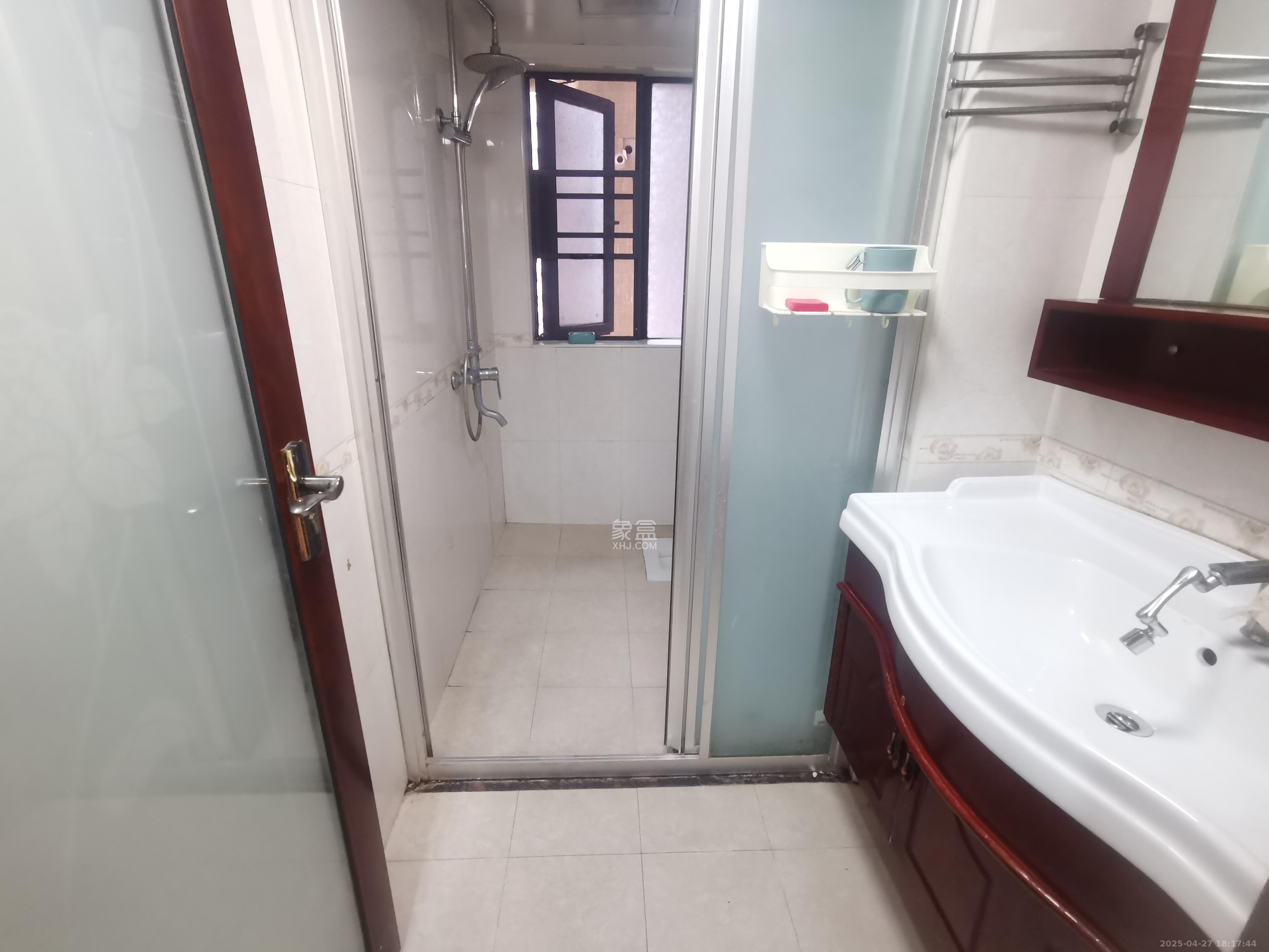 永祺西京 1室2厅2卫 3500.0元/月 永祺西京 1室2厅2卫 3500.0元/月室内图