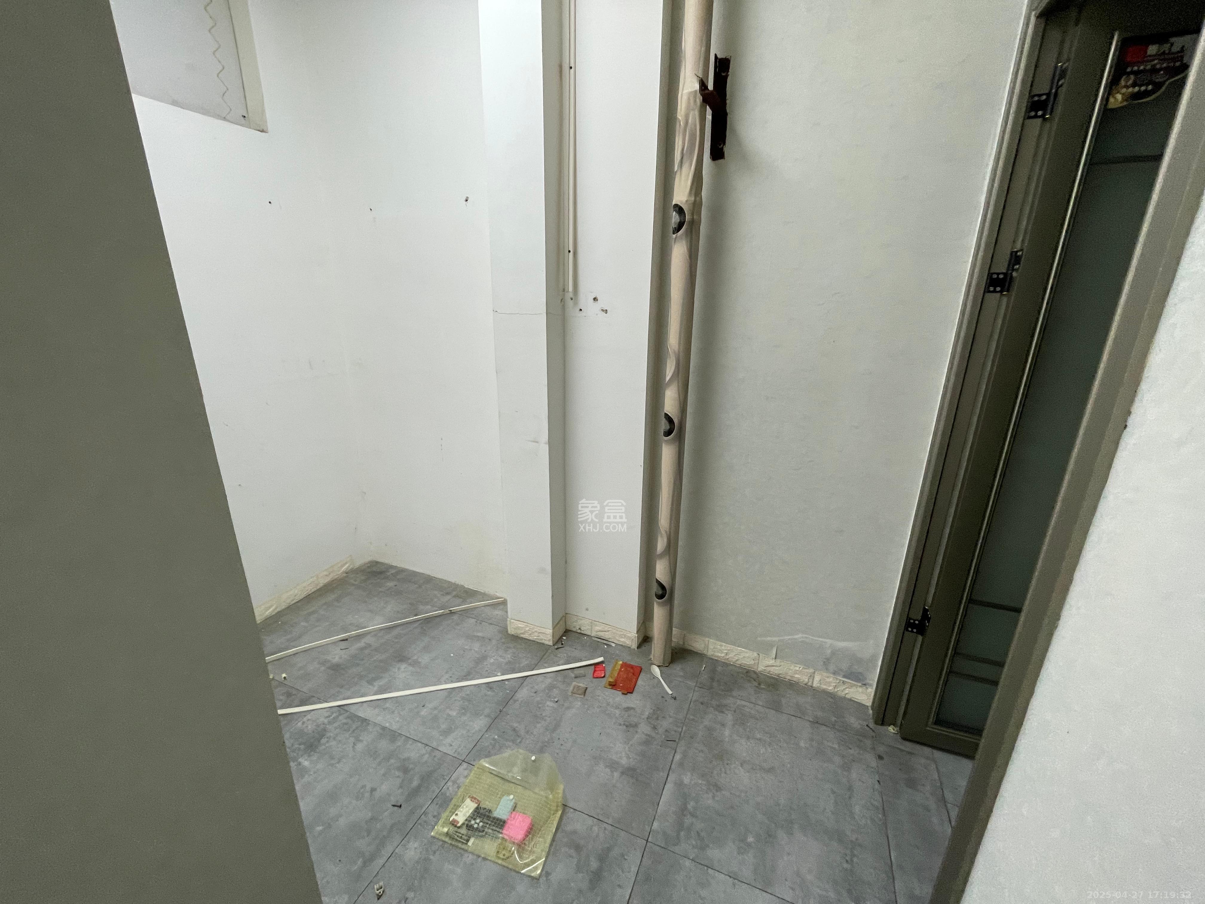 恒大名都   40.4㎡     1500.00元/月室内图