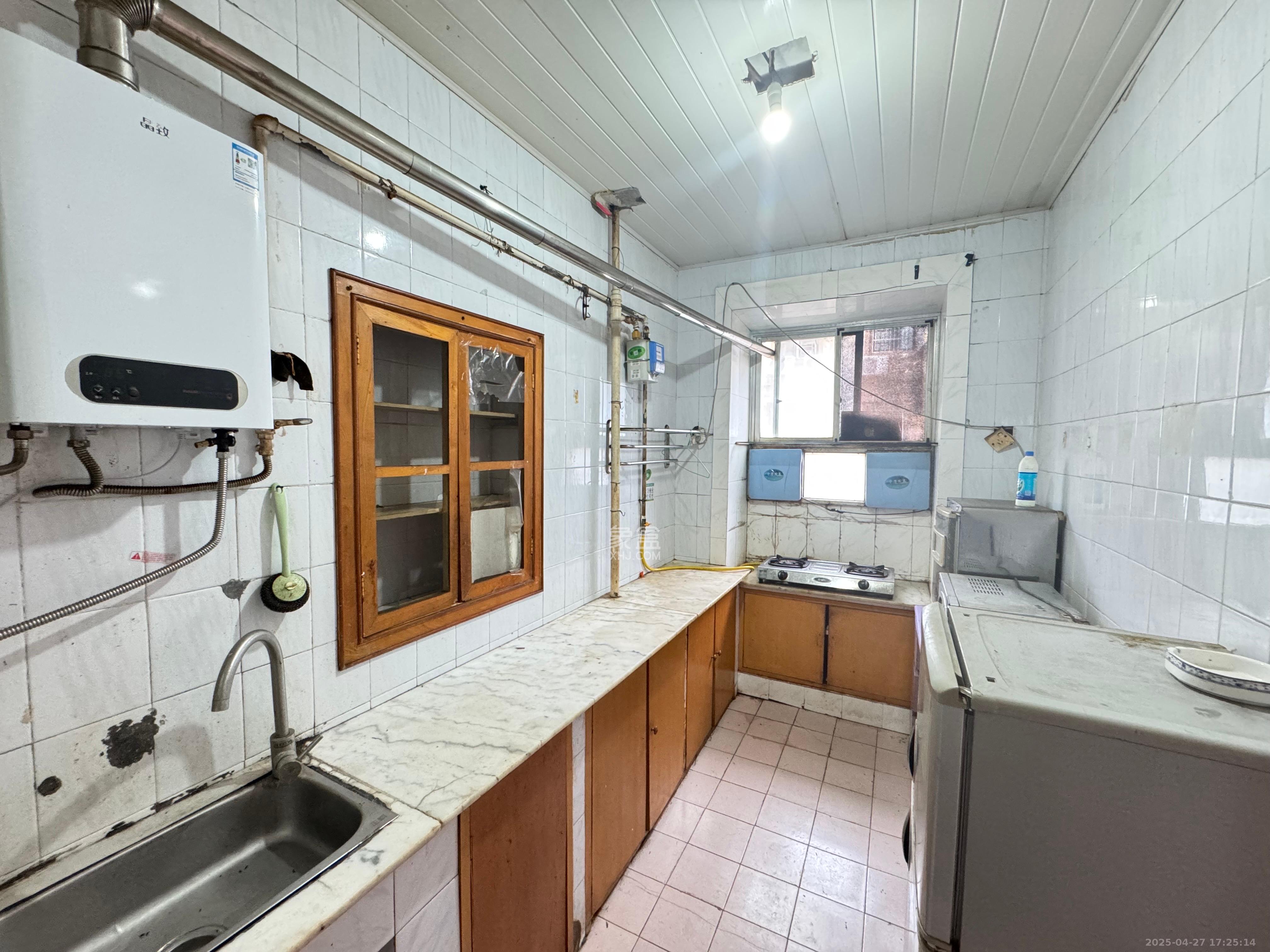 燕山街社区 3室1厅0卫 1600.0元/月 燕山街社区 3室1厅0卫 1600.0元/月室内图