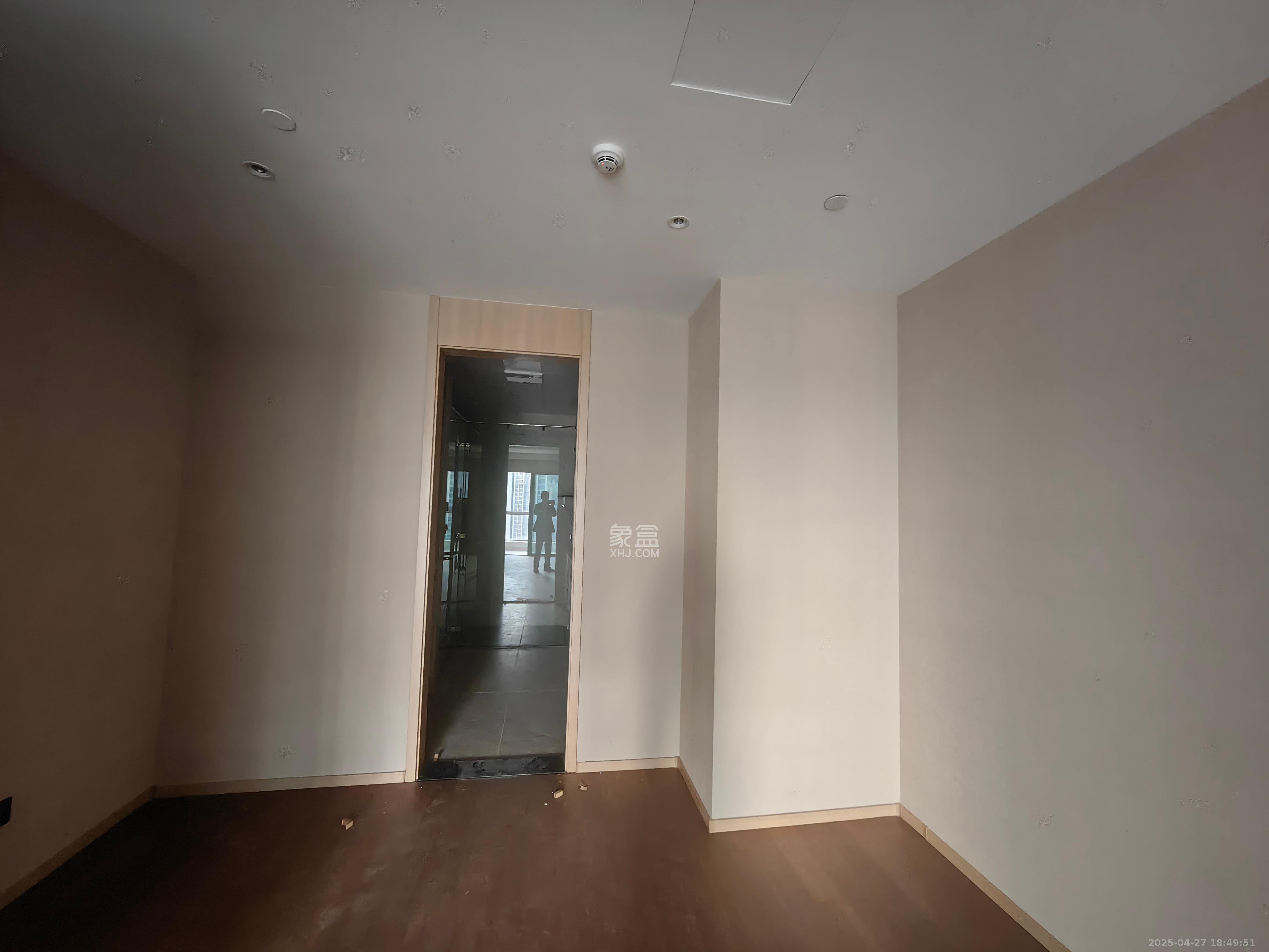 正荣梅溪紫阙台  4室2厅4卫    8500.0元/月室内图