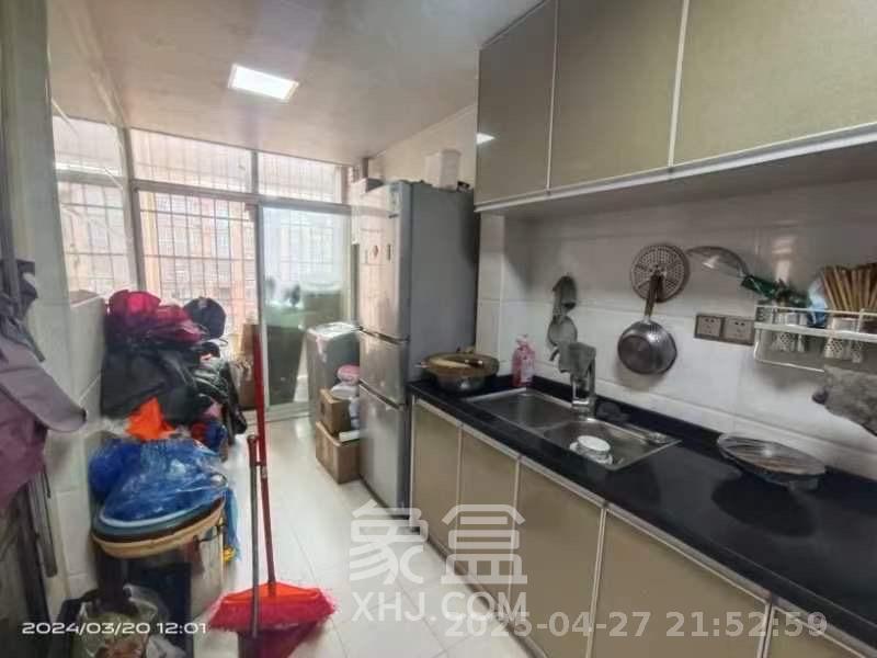 凯富南方鑫城  1室2厅1卫   2000.00元/月室内图