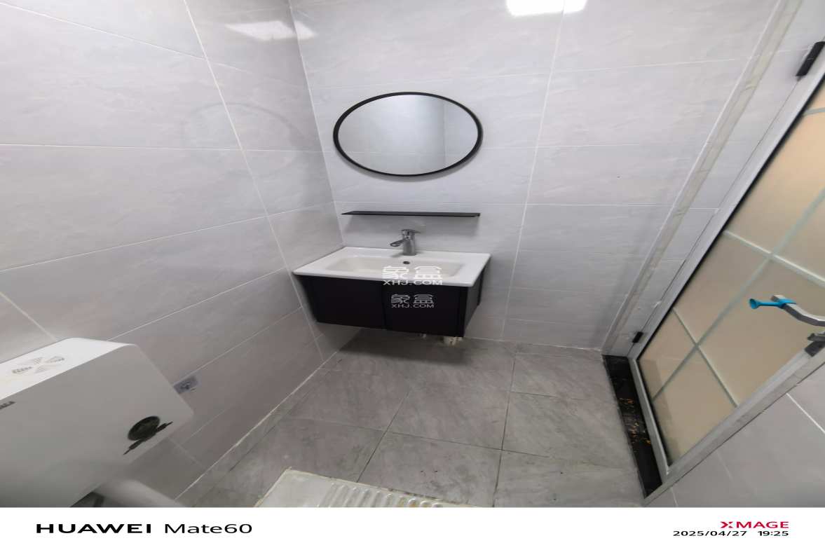 保利天禧EF区  1室1厅1卫    1600.0元/月 保利天禧EF区  1室1厅1卫    1600.0元/月室内图