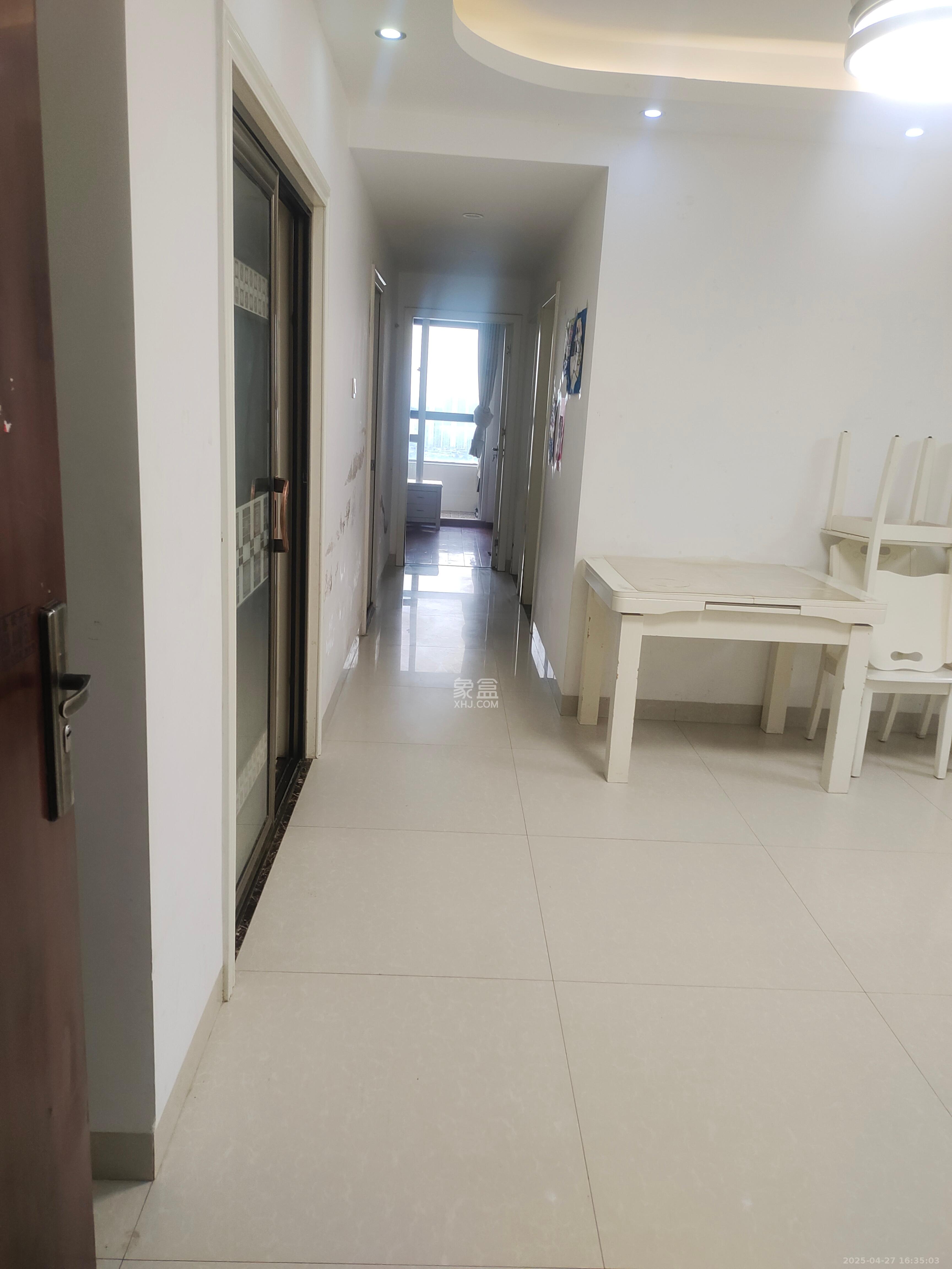 金地三千府(金地湖山樾、金地自在城) 2室2厅2卫 1600.0元/月 金地三千府(金地湖山樾、金地自在城) 2室2厅2卫 1600.0元/月室内图