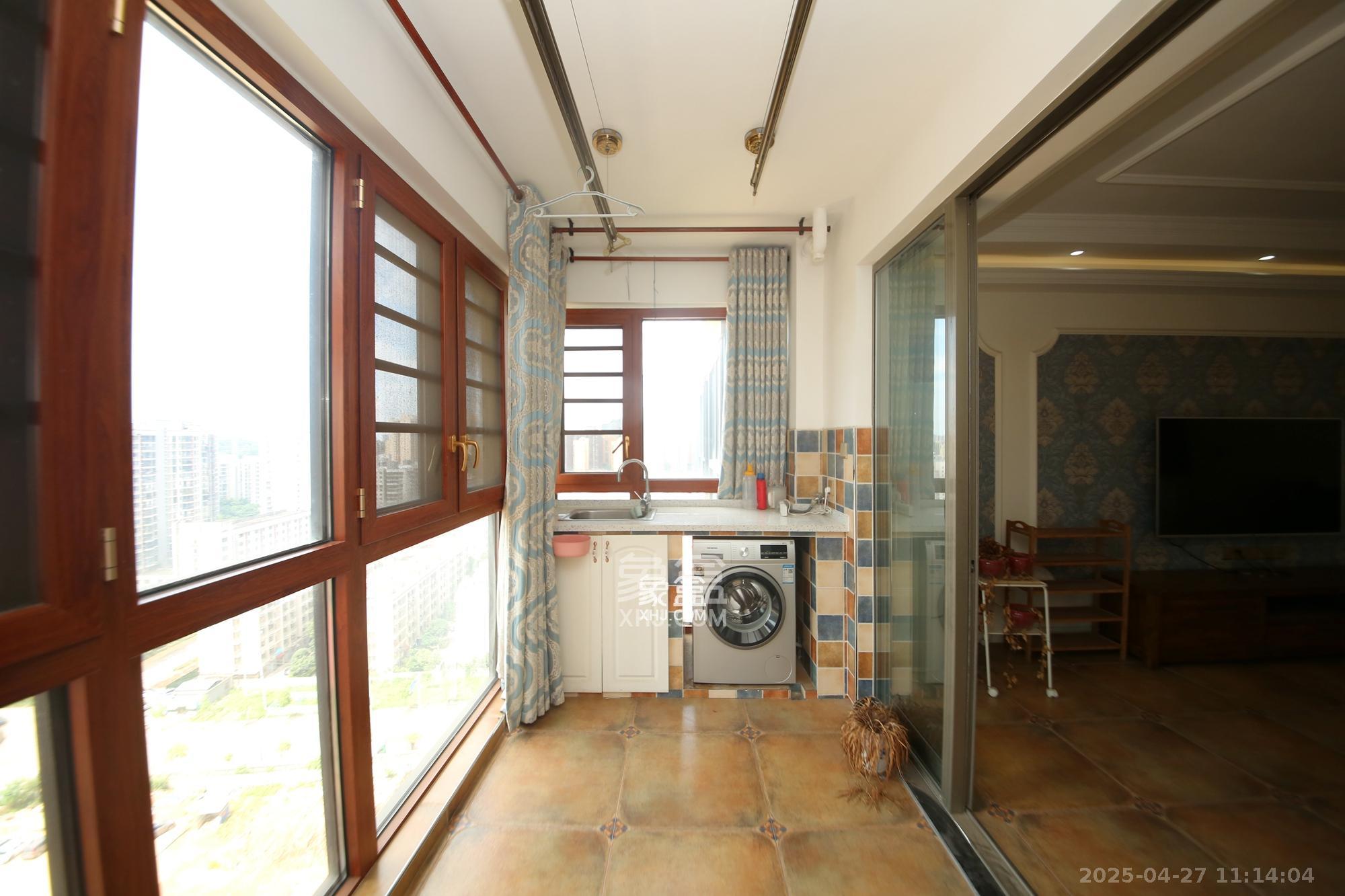 湘怡佳园 1室2厅2卫 5000.0元/月 湘怡佳园 1室2厅2卫 5000.0元/月室内图