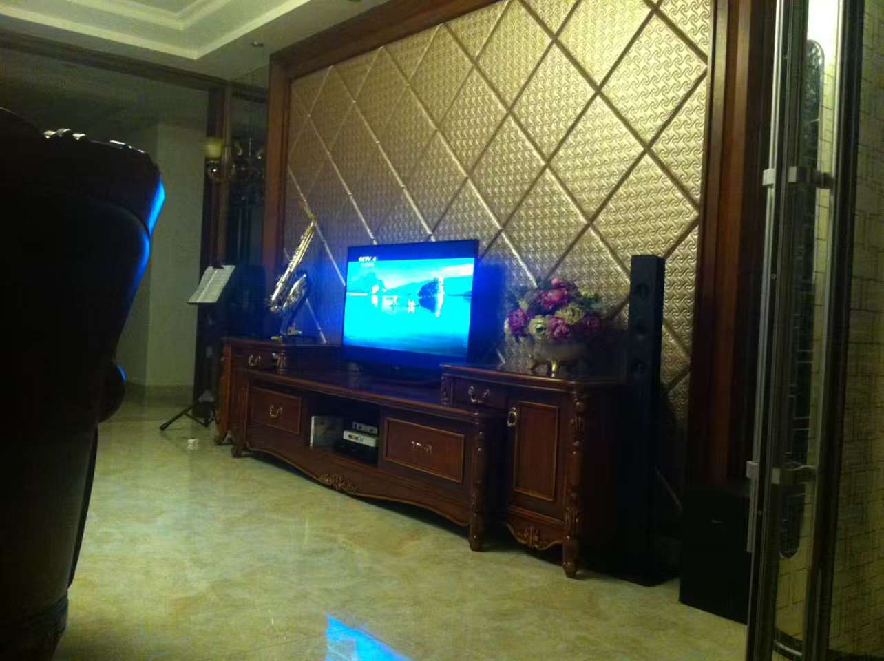 耀江花园东湖居 1室2厅2卫 2100.0元/月 耀江花园东湖居 1室2厅2卫 2100.0元/月室内图