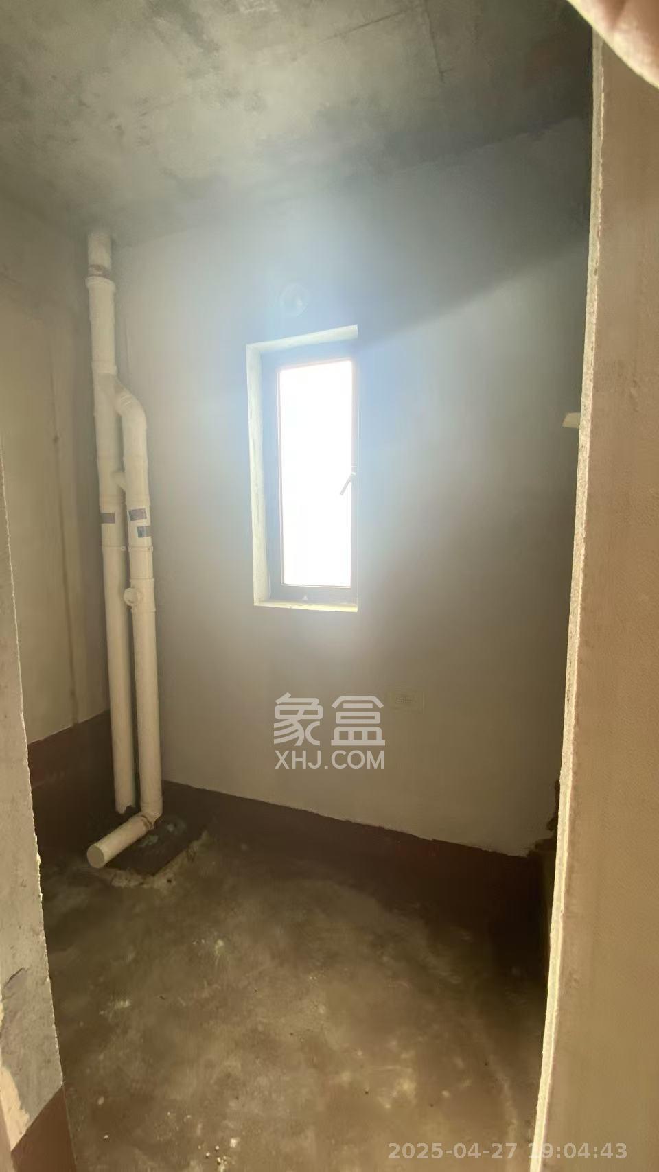 华润置地广场二期  3室2厅1卫   2500.00元/月室内图