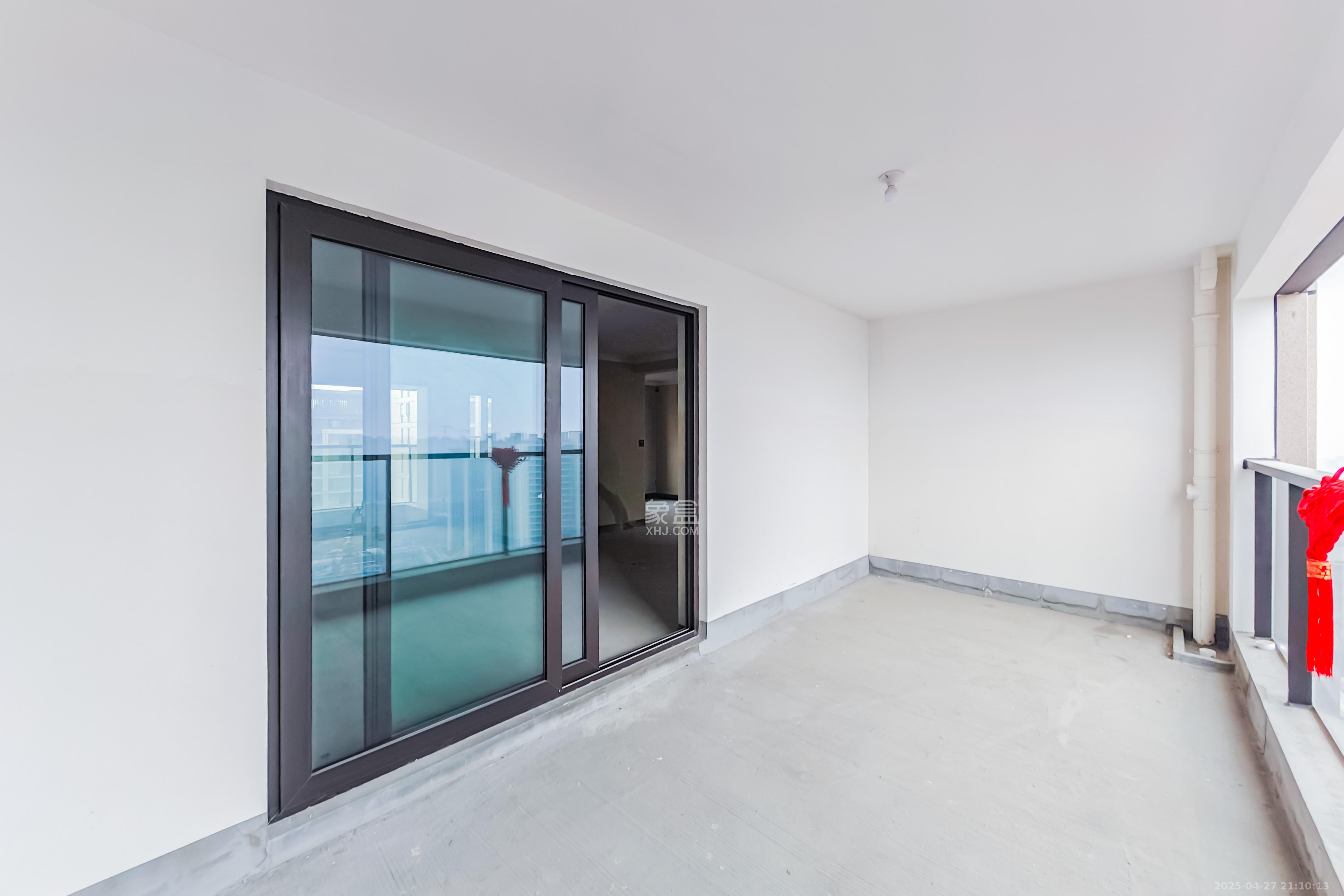建发玖洲观澜  4室2厅2卫   175.00万其他