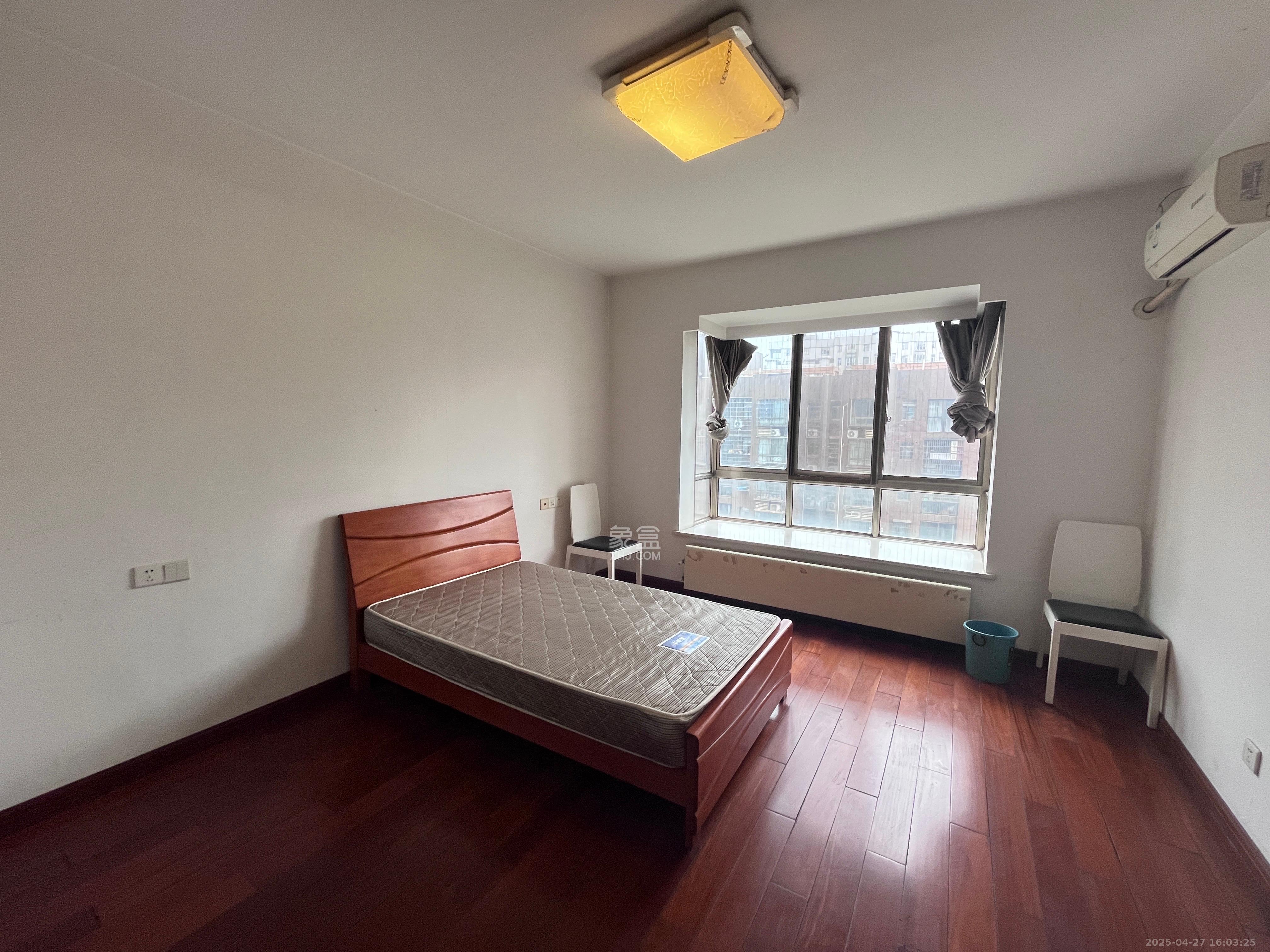 富兴嘉城（富兴汇中央）  4室2厅2卫    3000.0元/月室内图