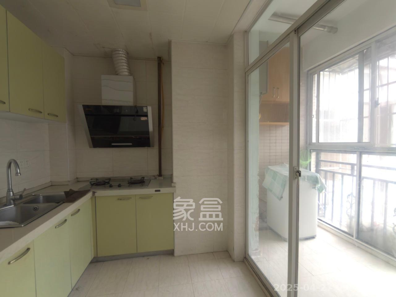 城市山水豪园（山水城市风景）  2室2厅1卫   2400.00元/月室内图