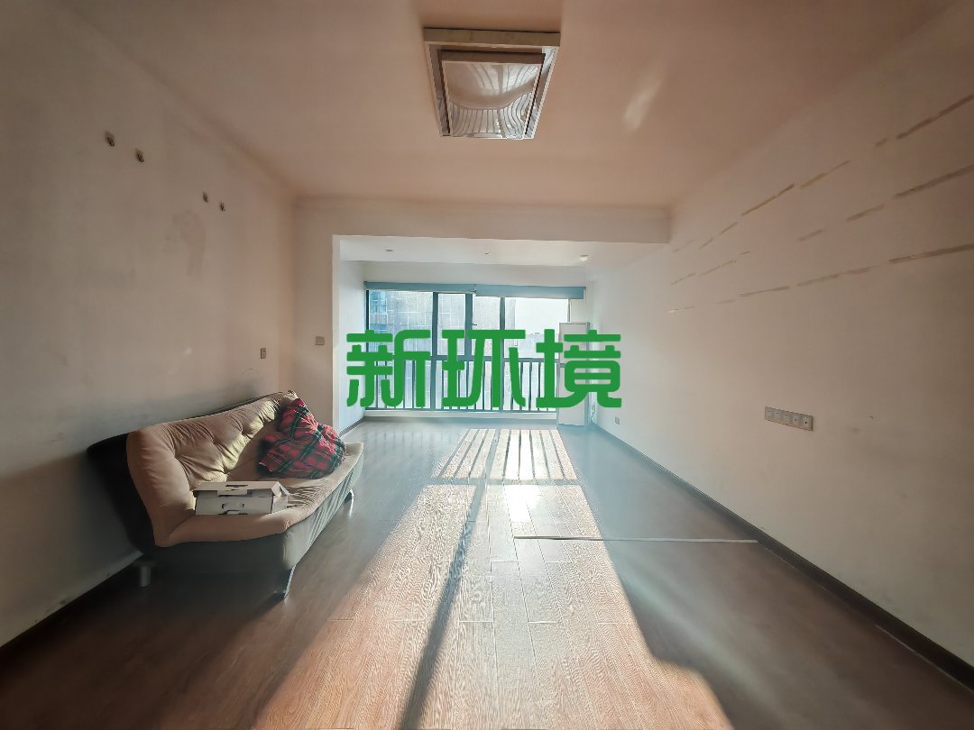 逸臣中央  3室2厅2卫   2400.00元/月室内图