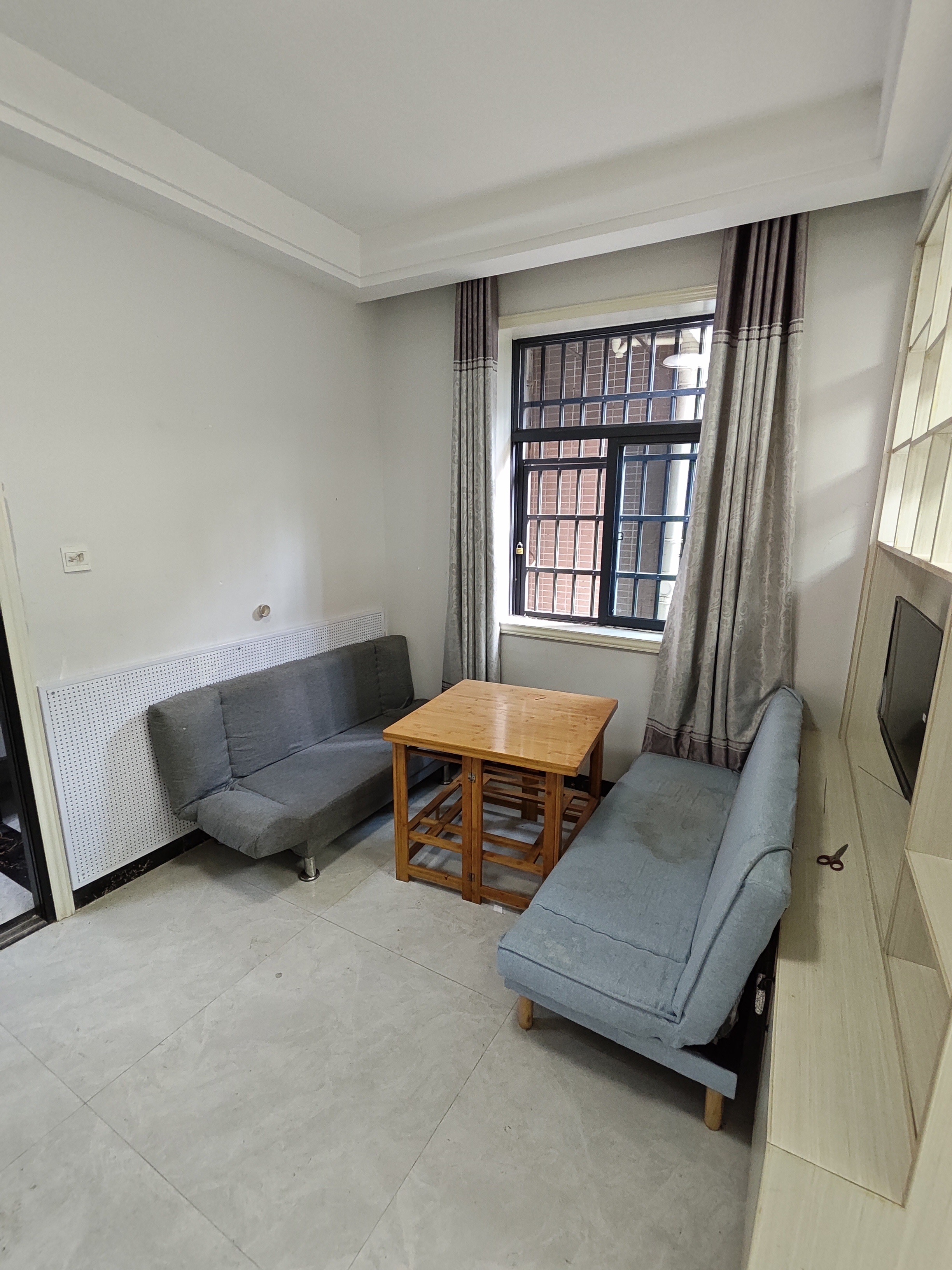 龙源华城 1室1厅1卫 1000.0元/月 龙源华城 1室1厅1卫 1000.0元/月室内图