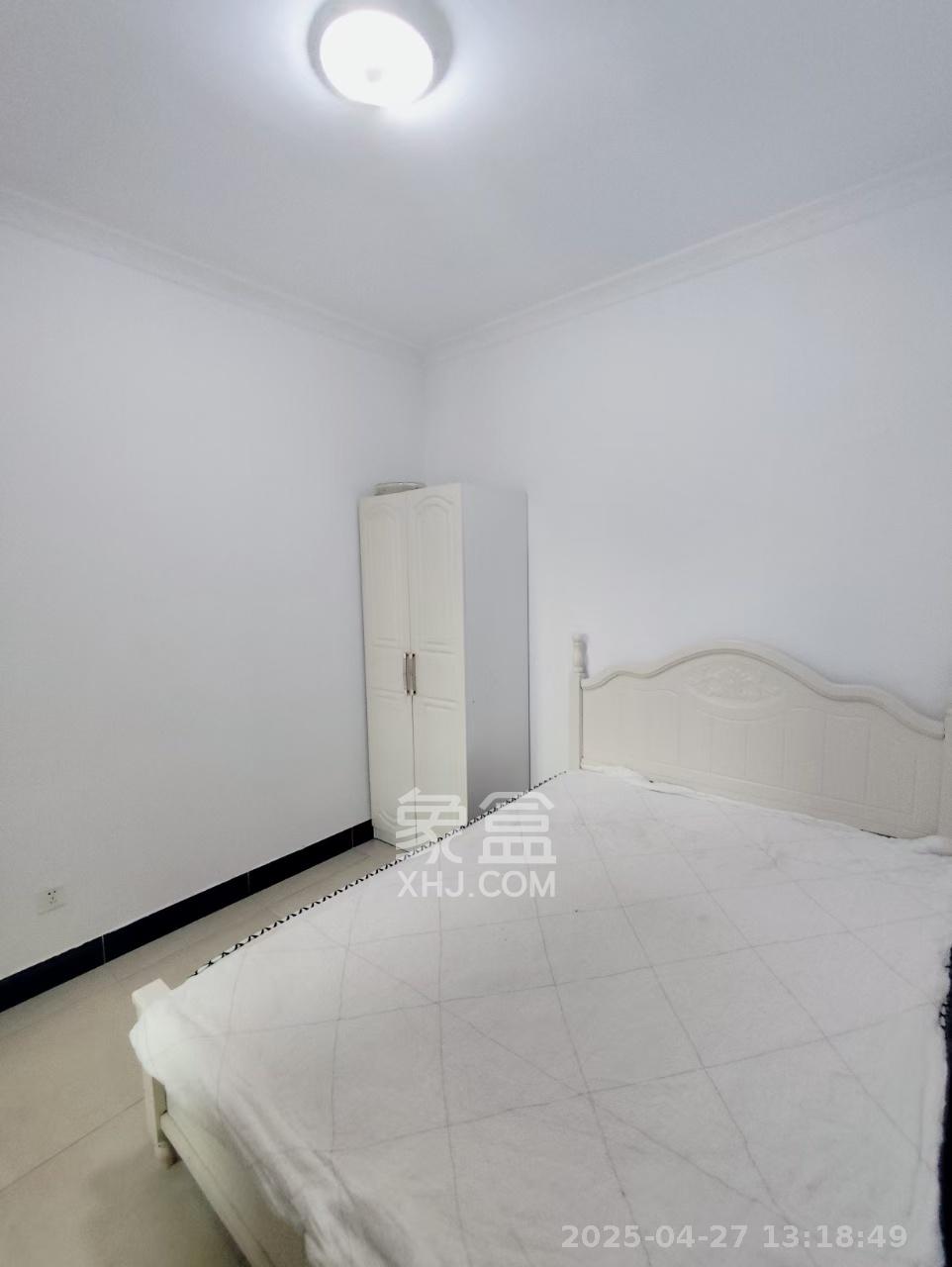 旭辉华庭 3室2厅1卫 1800.0元/月 旭辉华庭 3室2厅1卫 1800.0元/月室内图