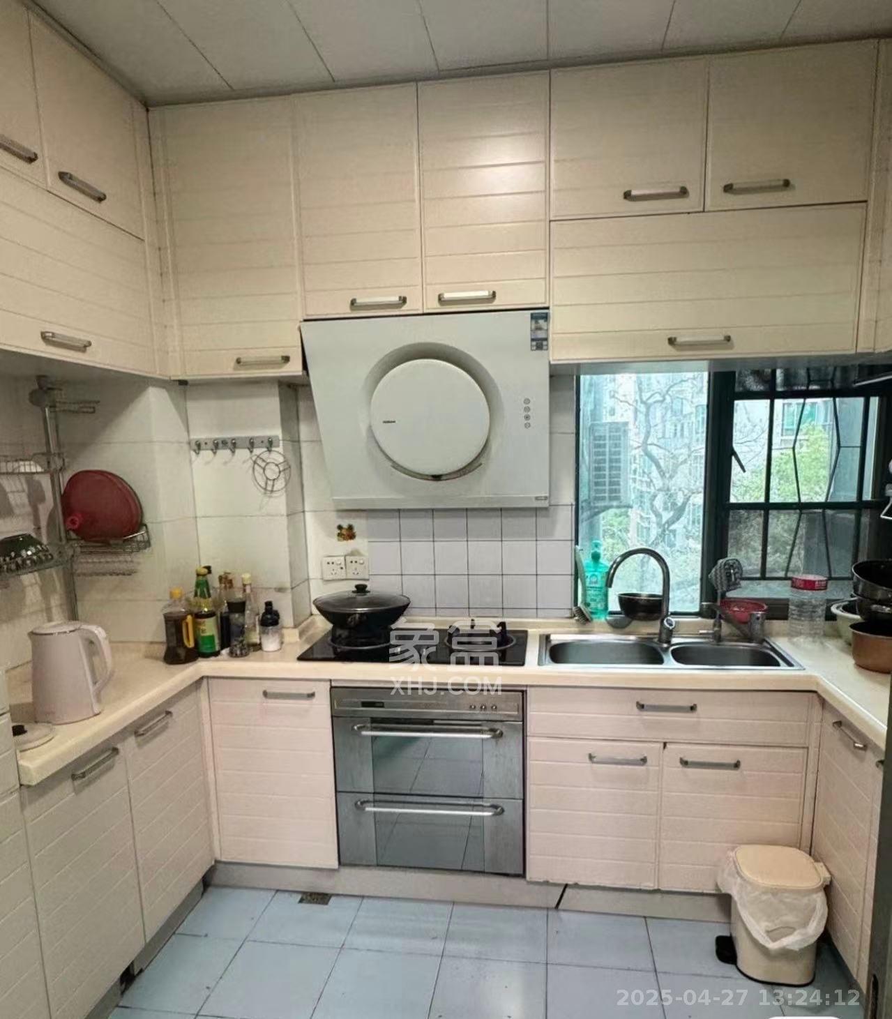 颐美园  2室1厅1卫    2600.0元/月 颐美园  2室1厅1卫    2600.0元/月室内图