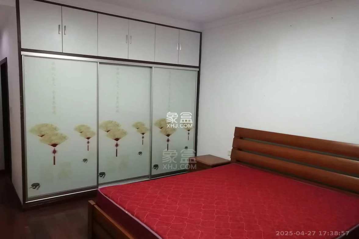 家园小区 3室2厅2卫 1600.0元/月 家园小区 3室2厅2卫 1600.0元/月室内图