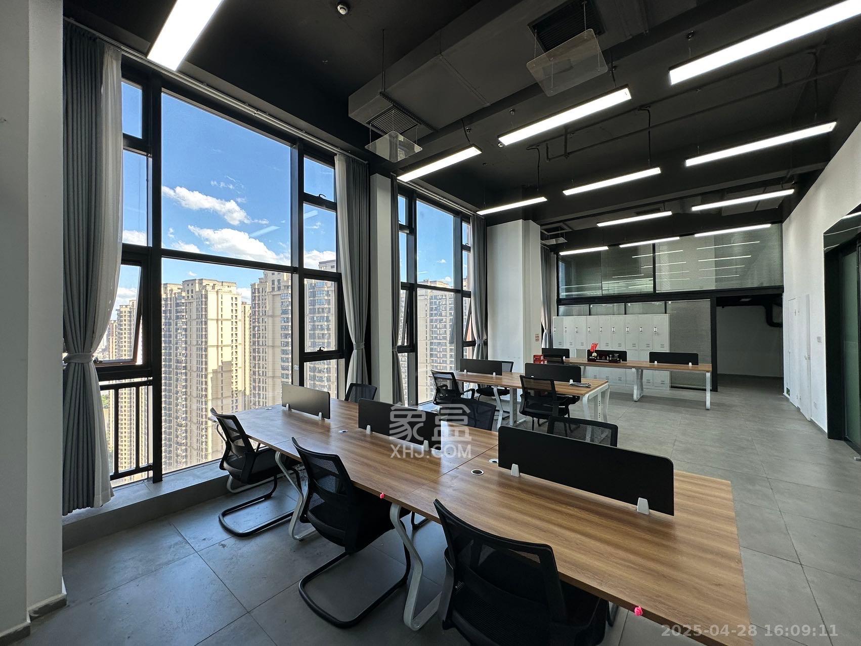 中一鲲出(鲲鹏府) 4室2厅0卫 14000.0元/月 中一鲲出(鲲鹏府) 4室2厅0卫 14000.0元/月室内图