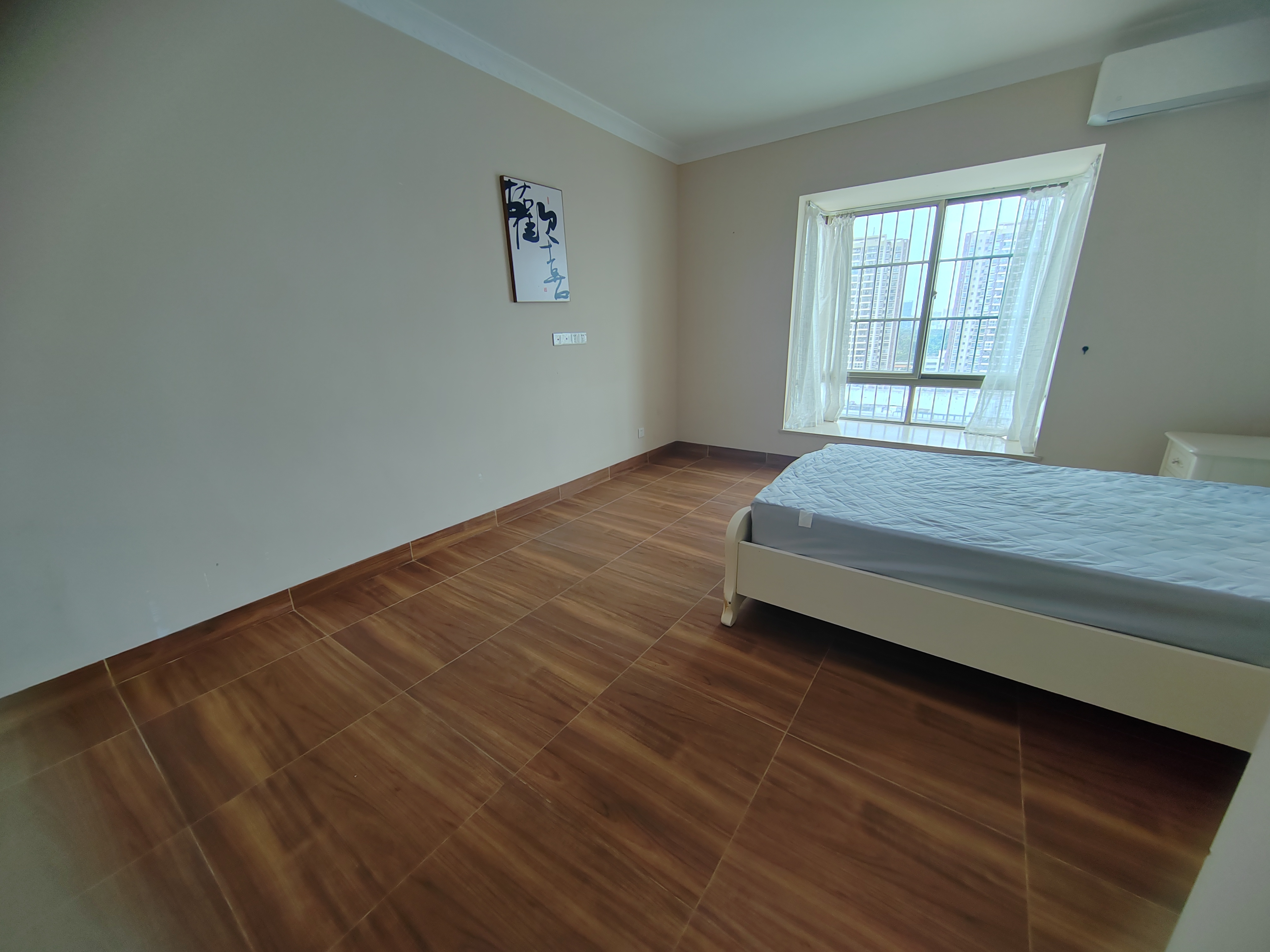 农垦一供大院  4室2厅3卫    5500.0元/月 农垦一供大院  4室2厅3卫    5500.0元/月室内图