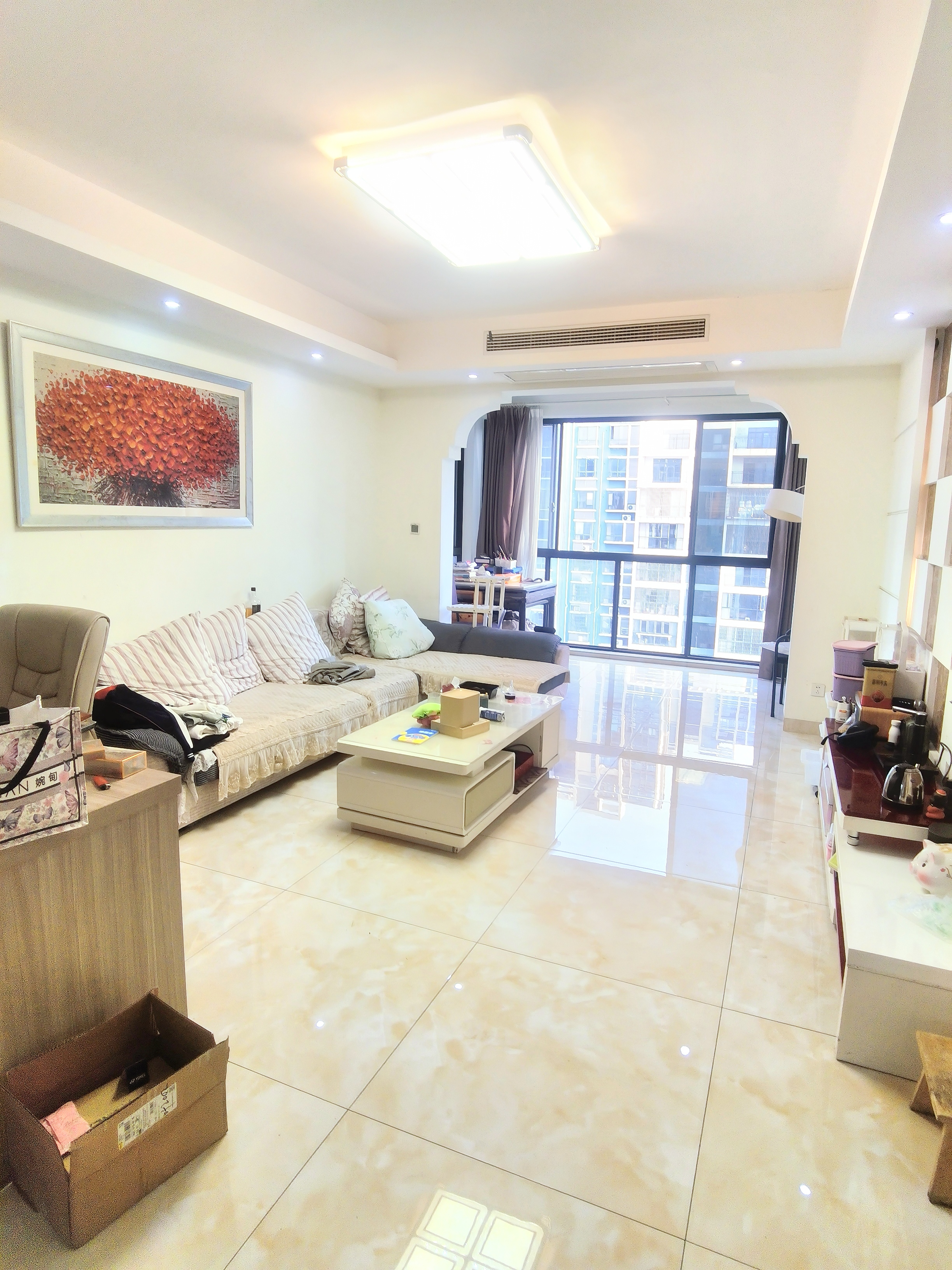 梓湖东城 3室2厅2卫 60.0万 梓湖东城 3室2厅2卫 60.0万客厅