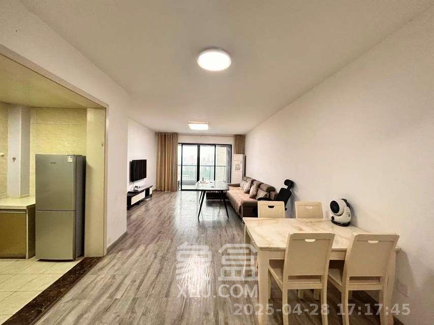 荣悦台  3室2厅2卫   3800.00元/月