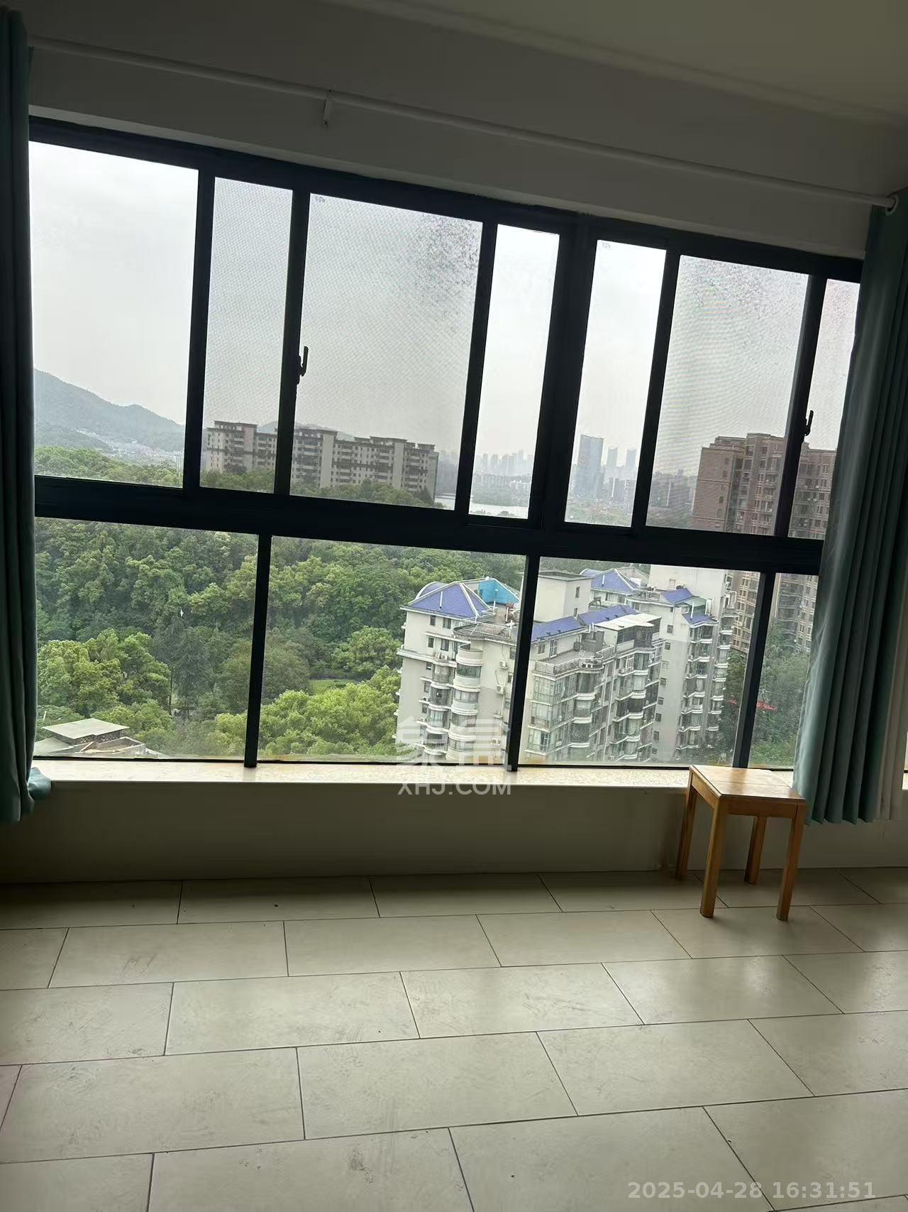 景秀江山  4室2厅2卫   4200.00元/月室内图