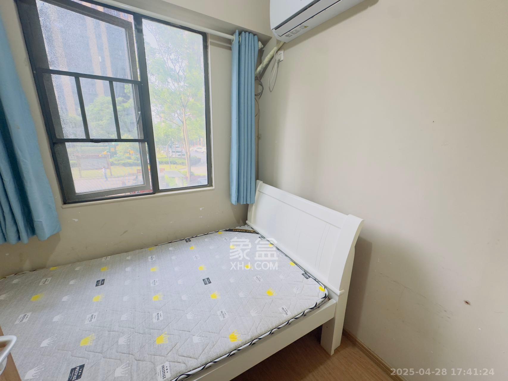 麓谷小镇  3室2厅1卫   2300.00元/月室内图